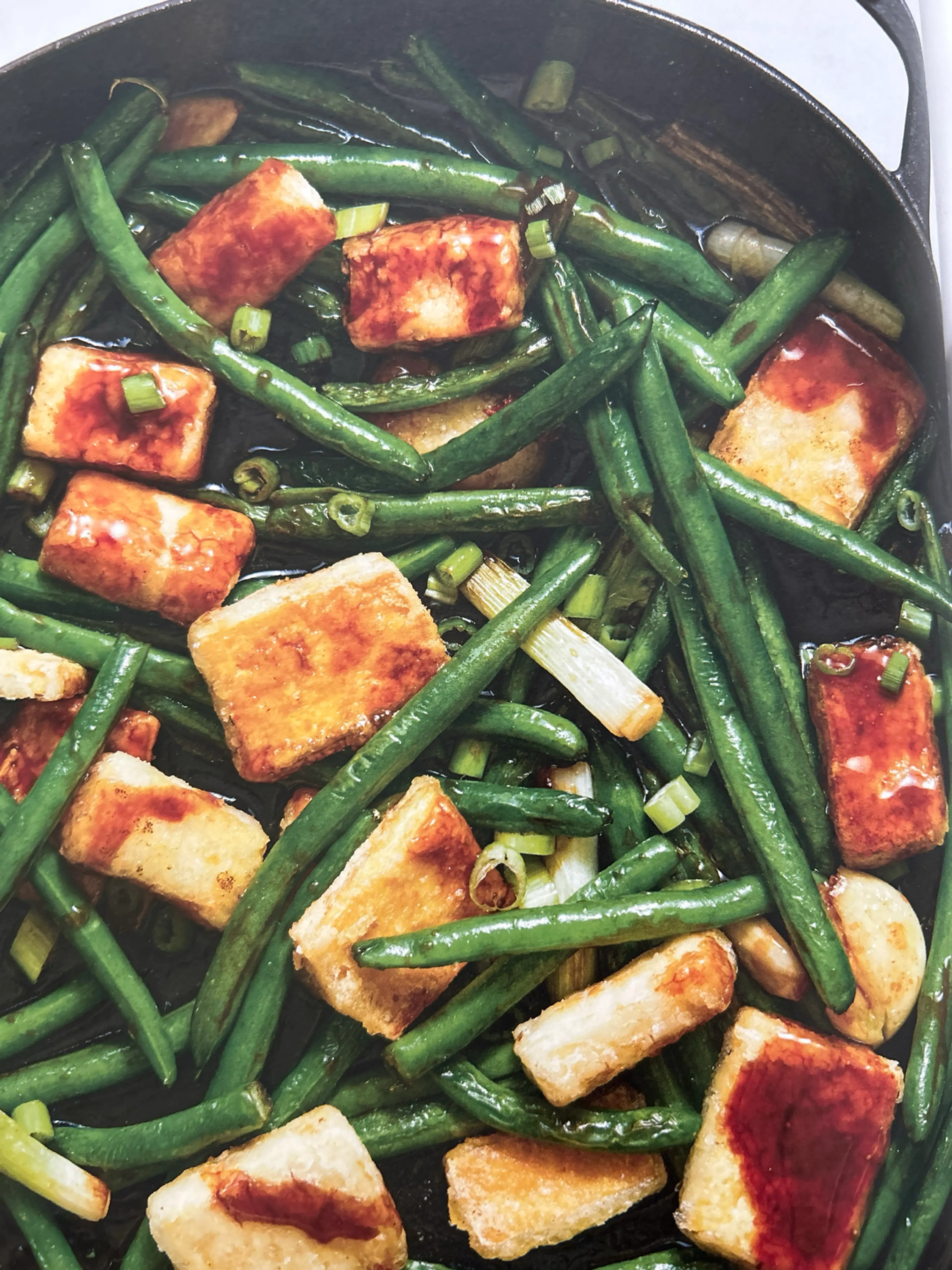 TERIYAKI- GLAZED CRISPY TOFU with GREEN BEANS