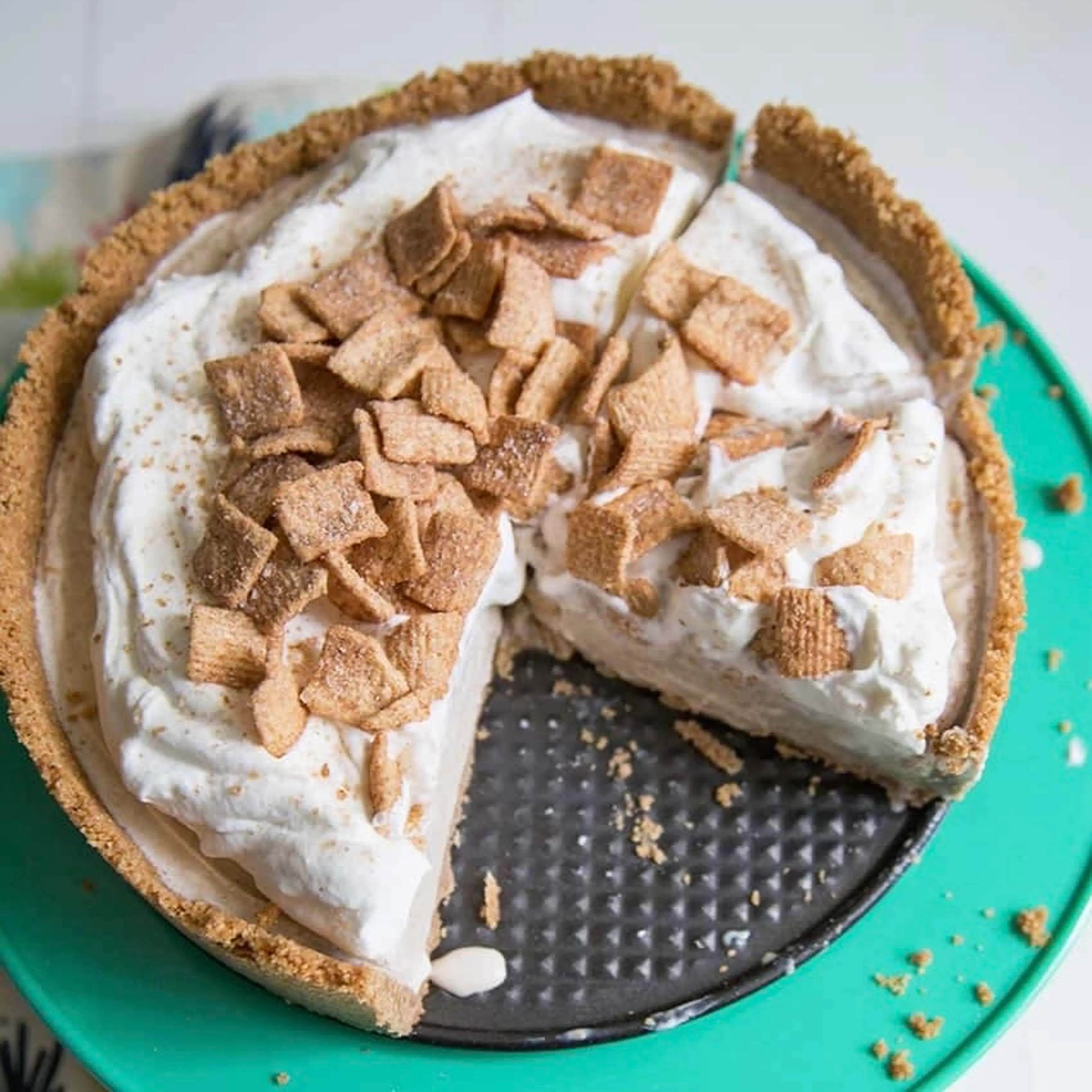 Cinnamon Toast Crunch Ice Cream Pie