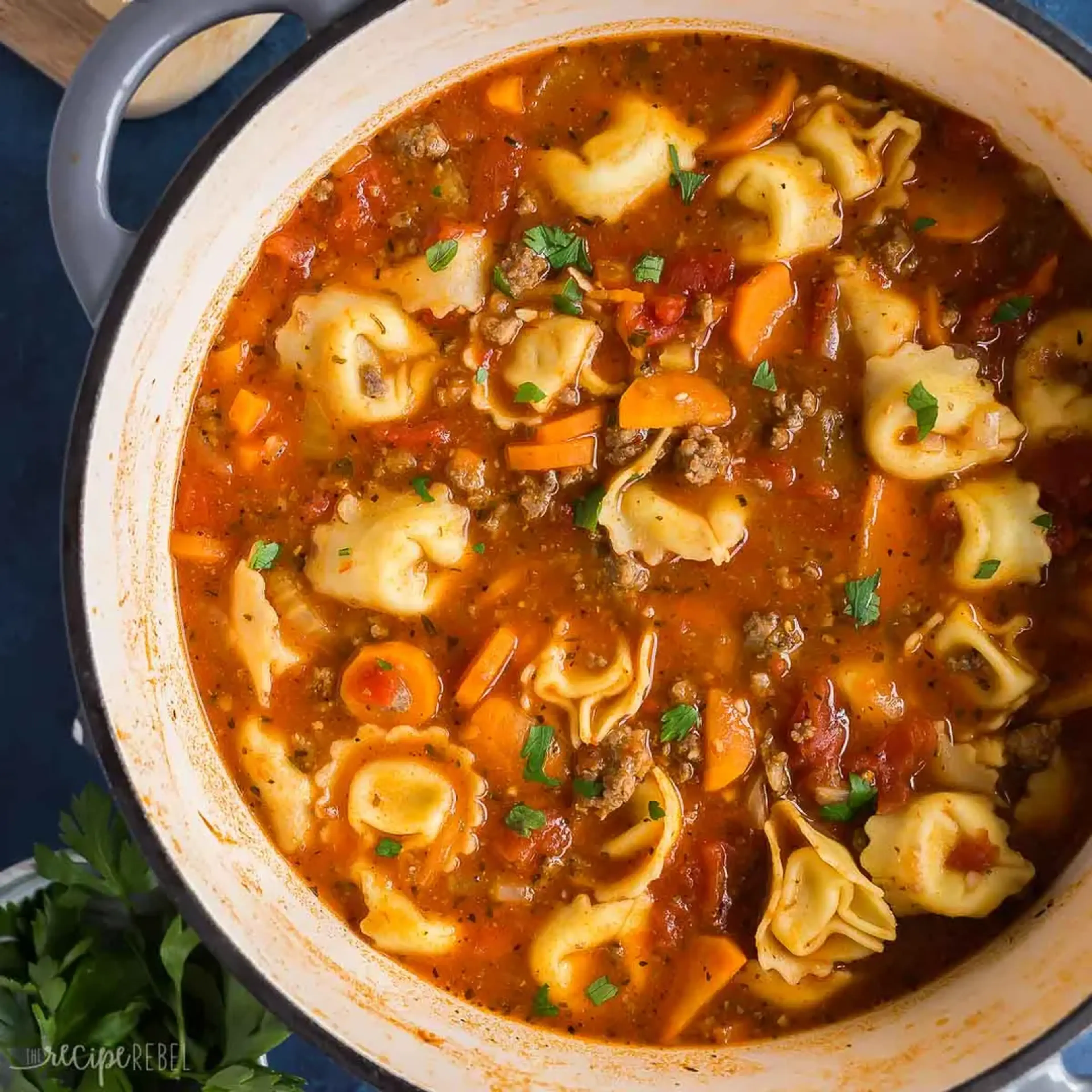 Peanuts' tortellini sausage soup