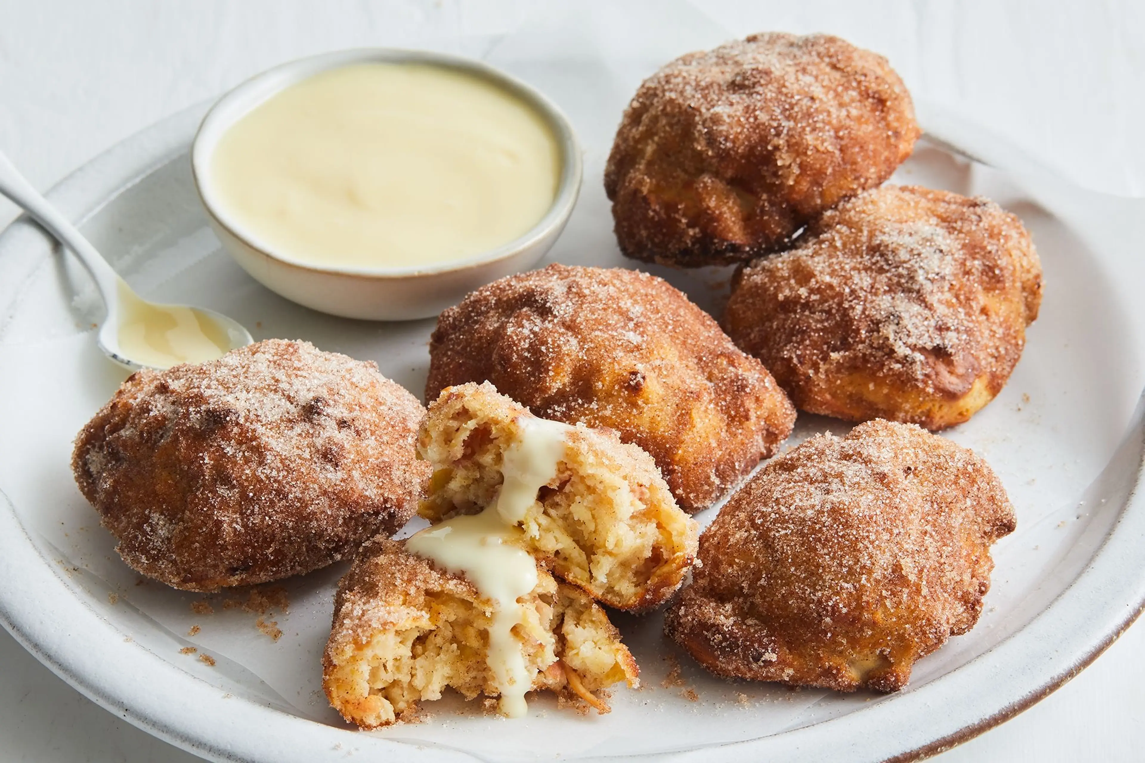 Air fryer apple and cinnamon fritters recipe