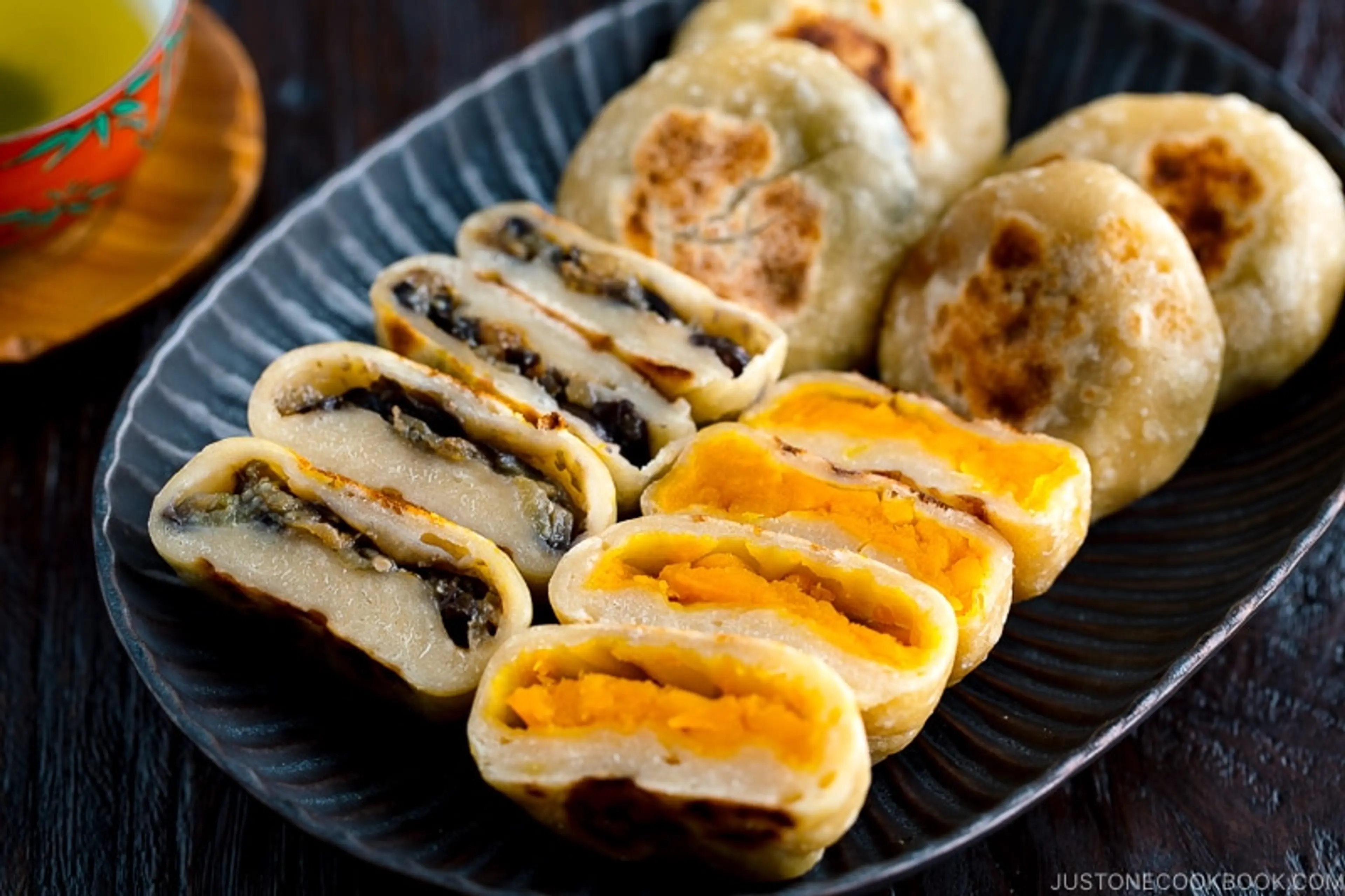 Oyaki (Japanese Stuffed Dumplings)