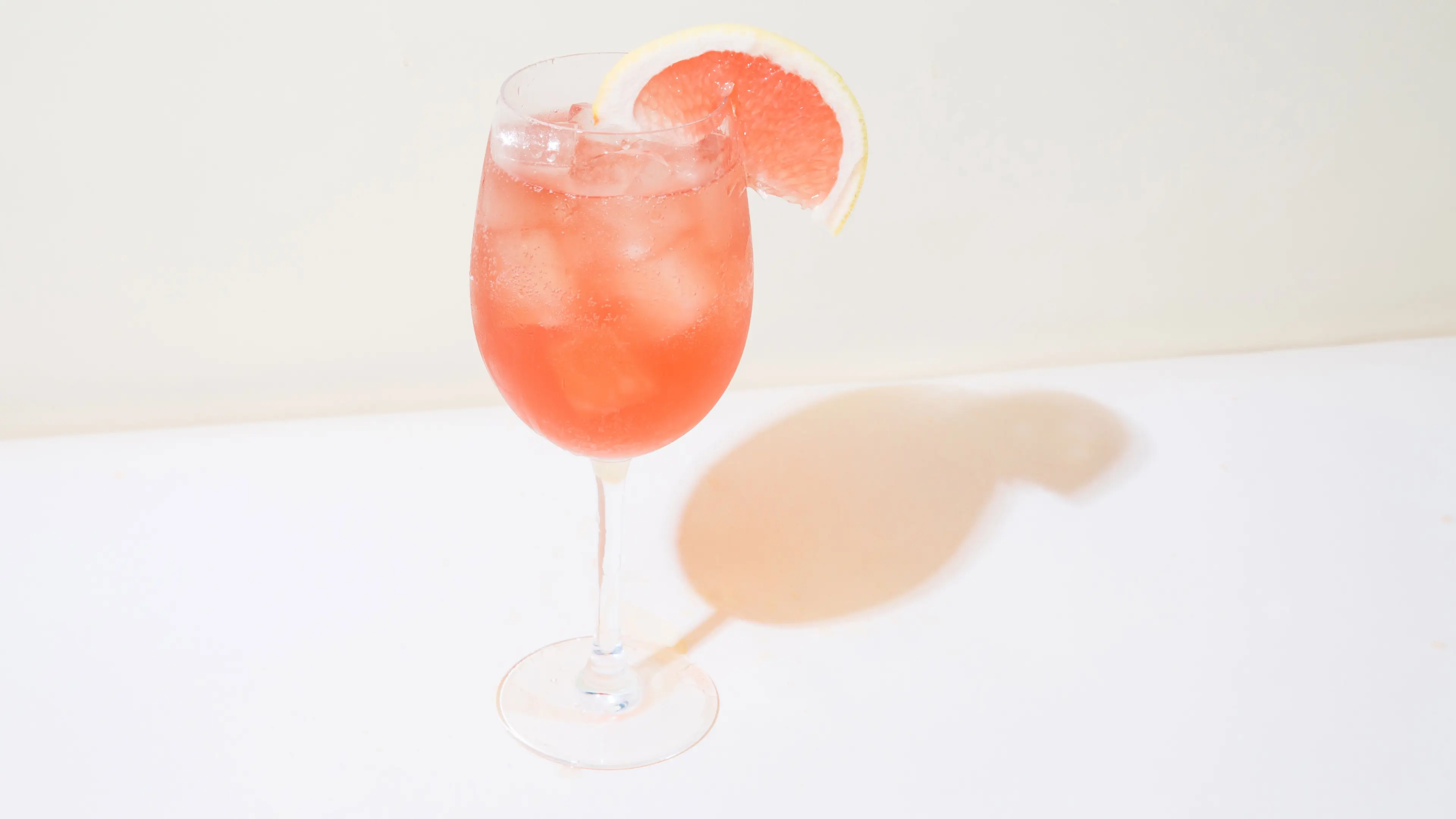 Rosé-Aperol Spritz