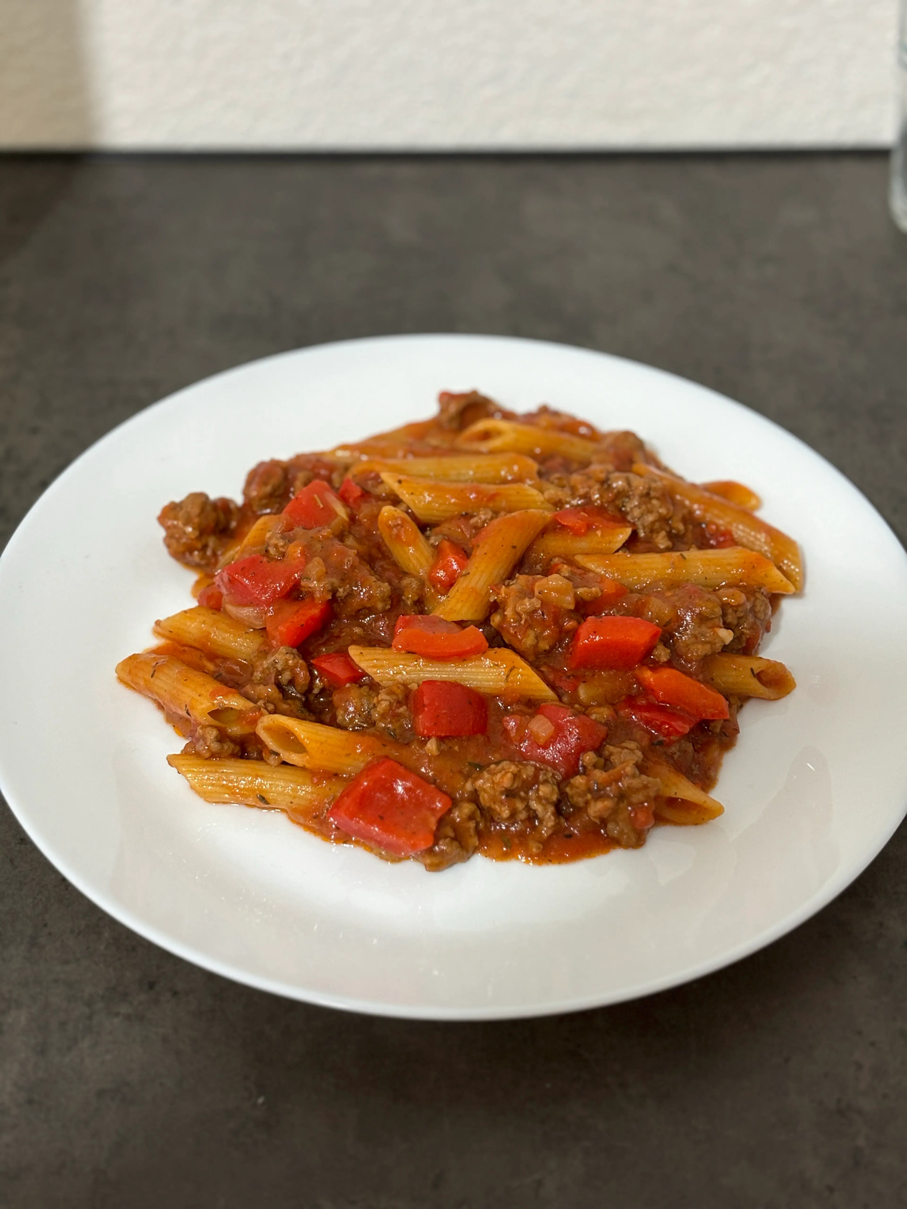 One-pot goulash pasta