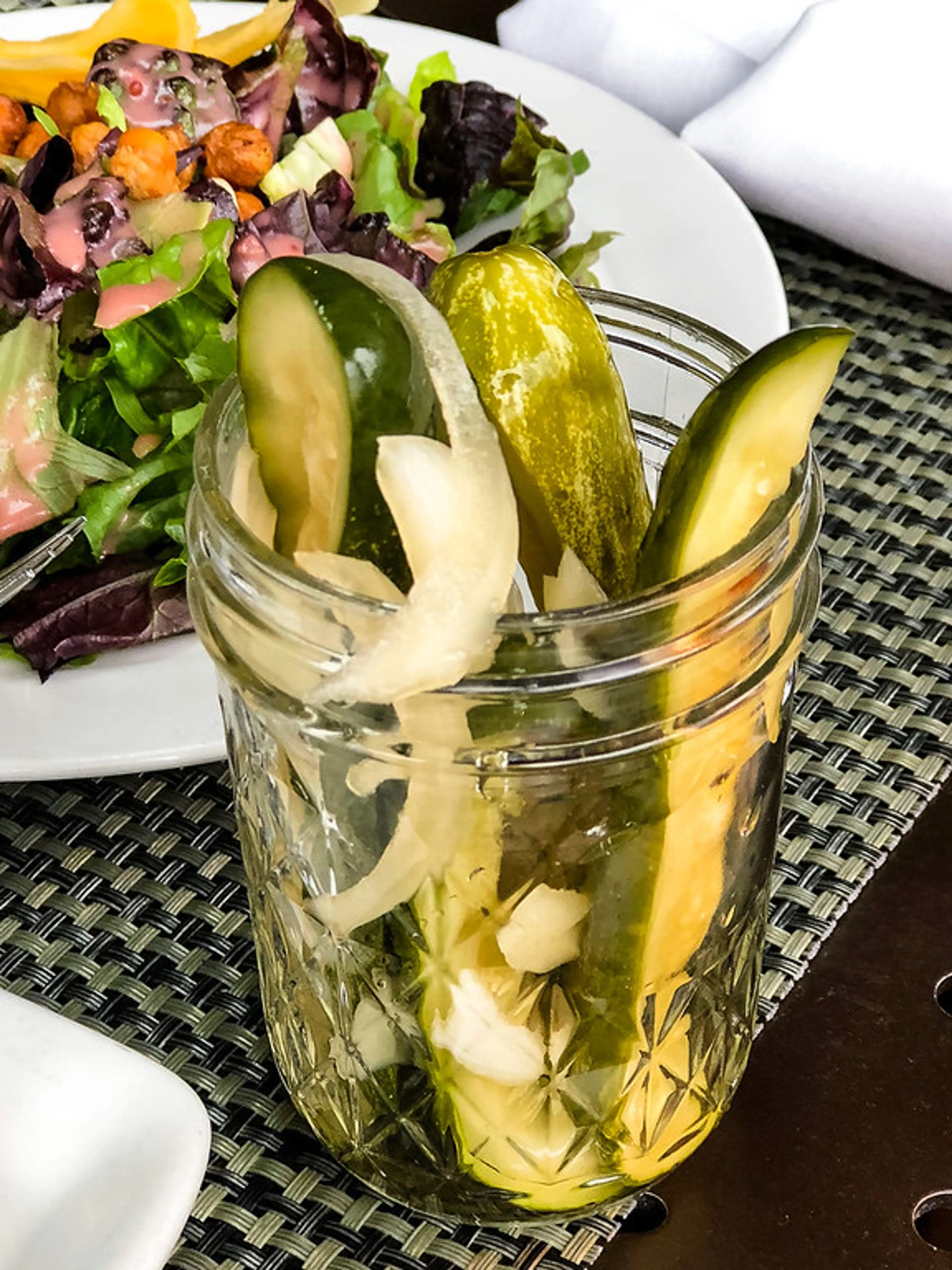 Cedric’s Tavern Biltmore Pickles