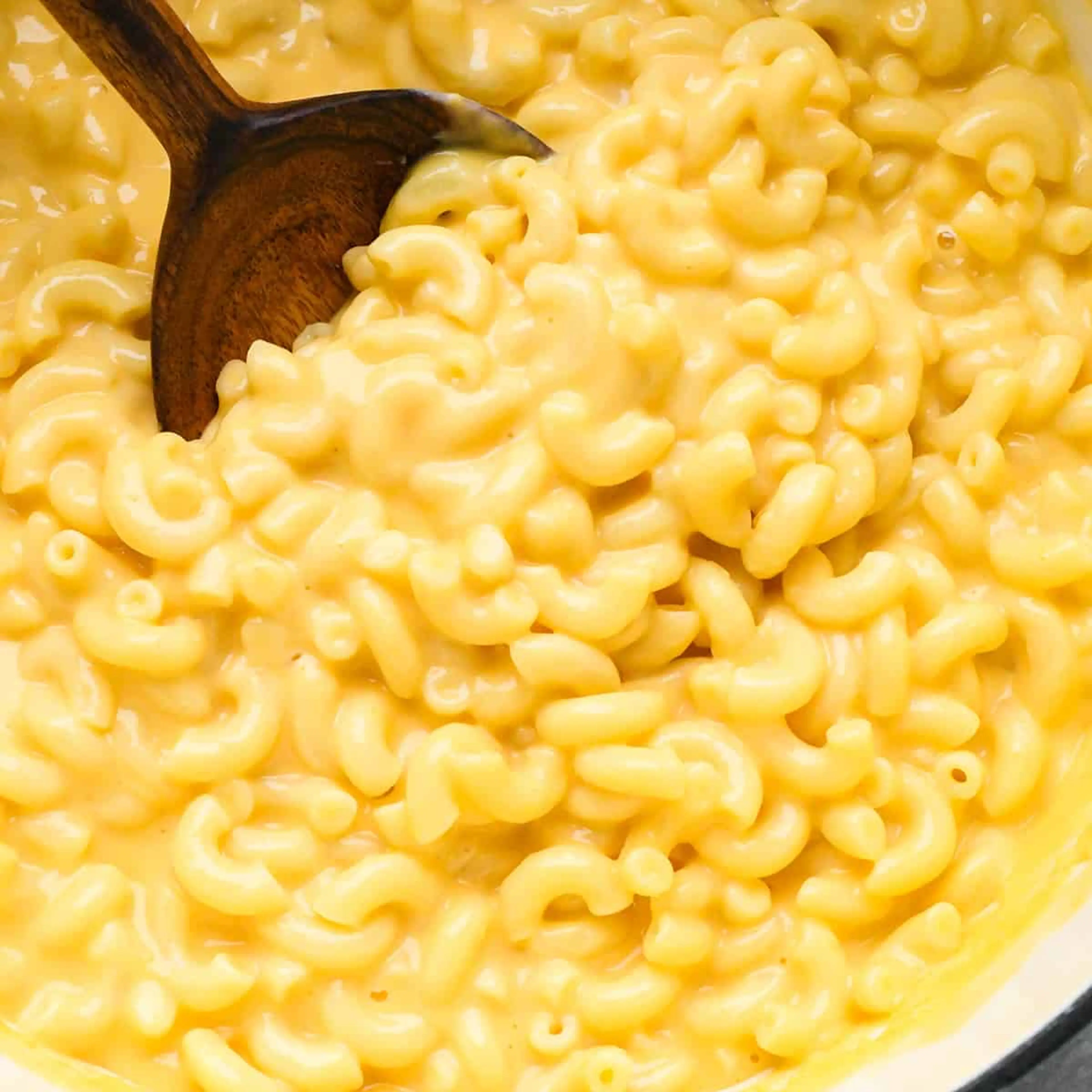 Easy Homemade Mac and Cheese Recipe