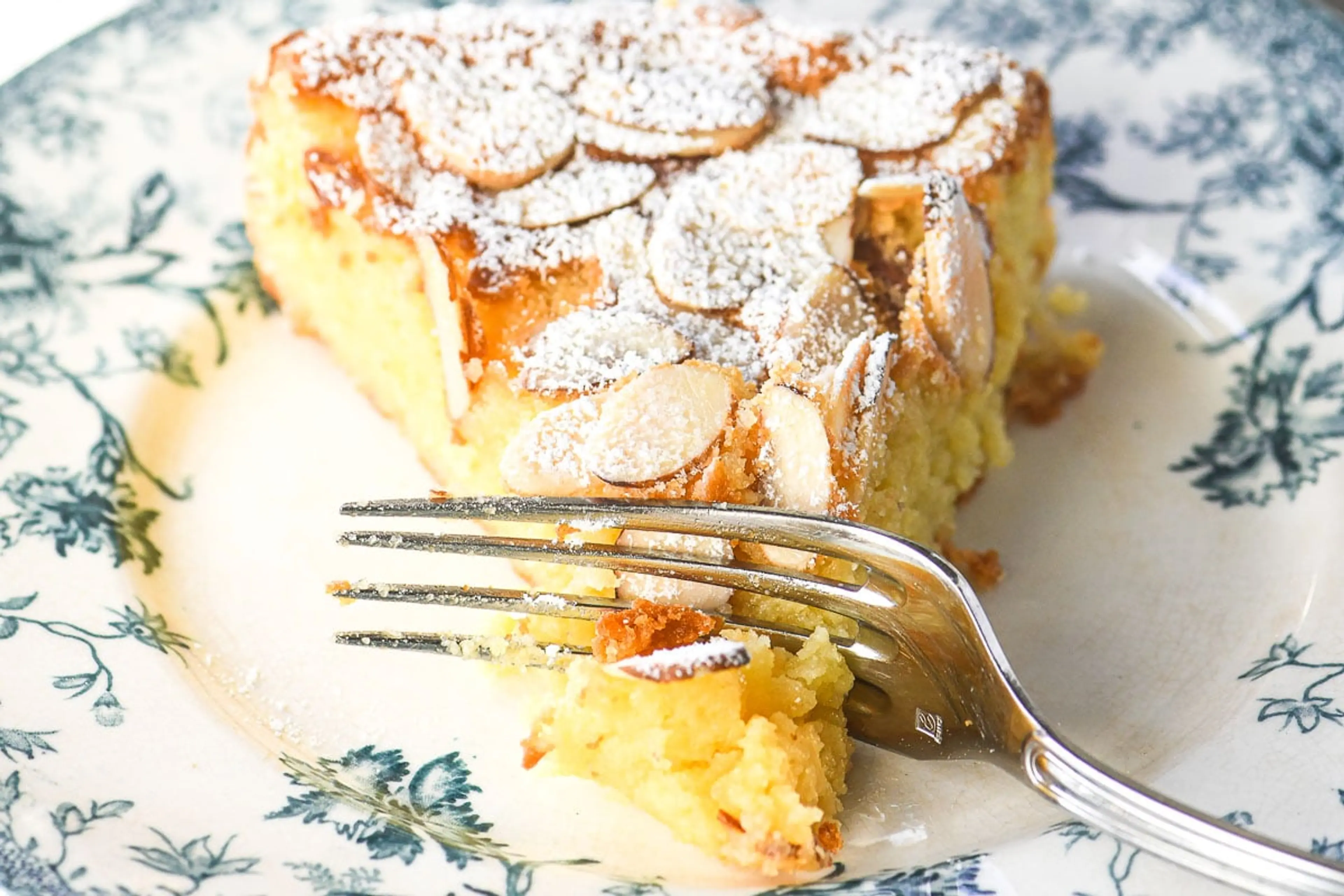 Almond Ricotta Cake