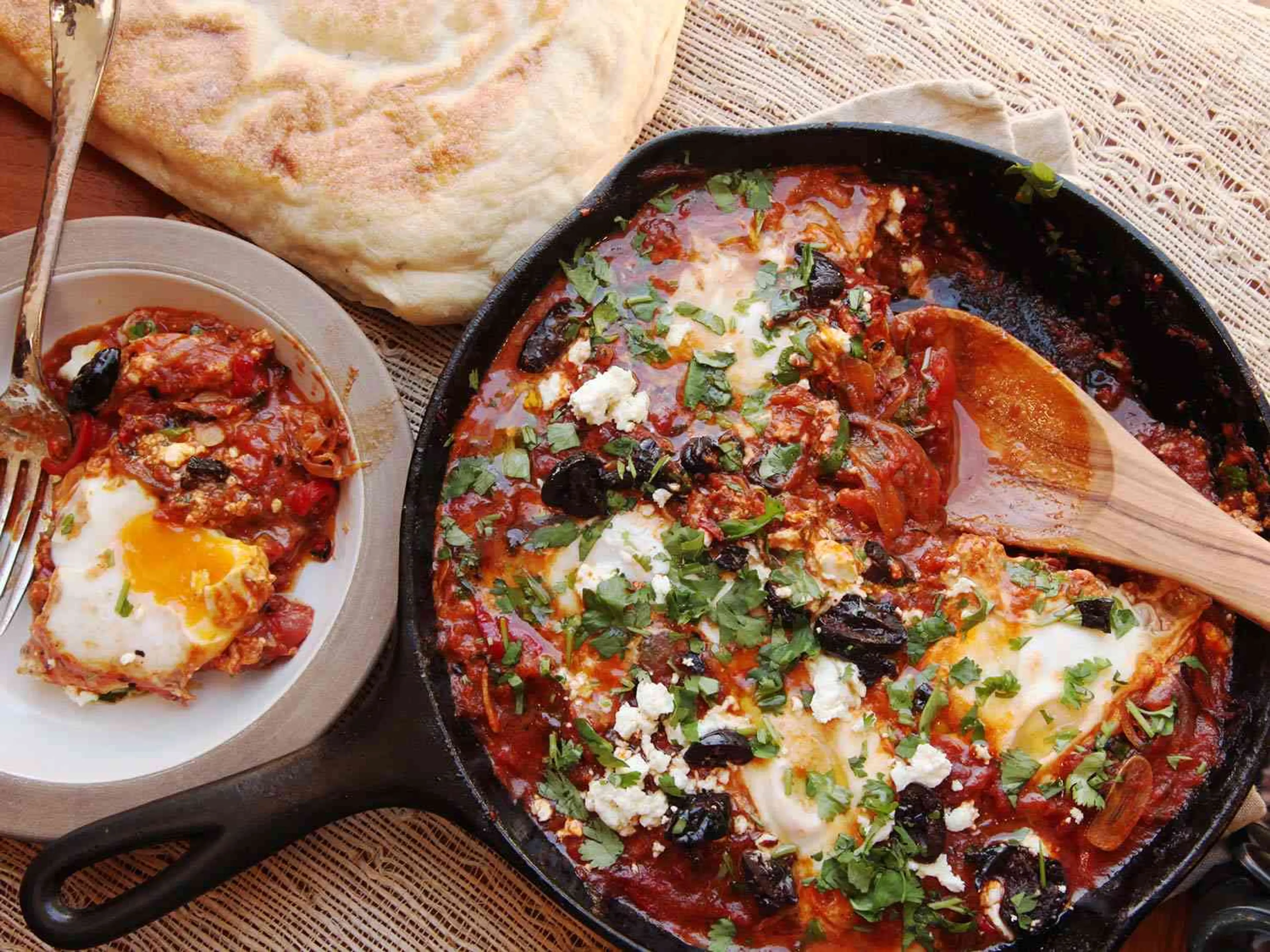 Shakshuka (North African–Style Poached Eggs in Spicy Tomato