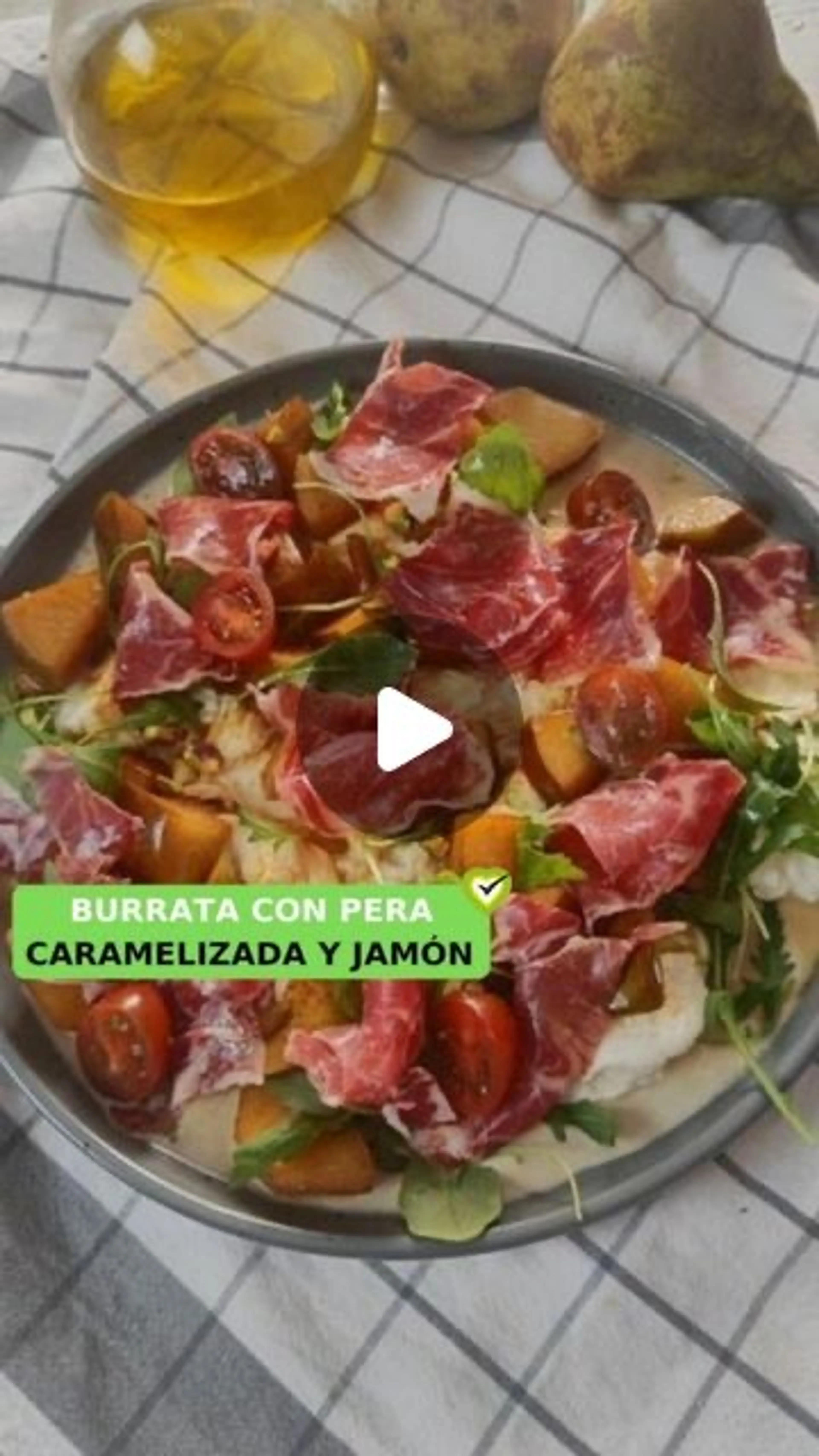 Burrata Con Pera Caramelizada Y Jamón