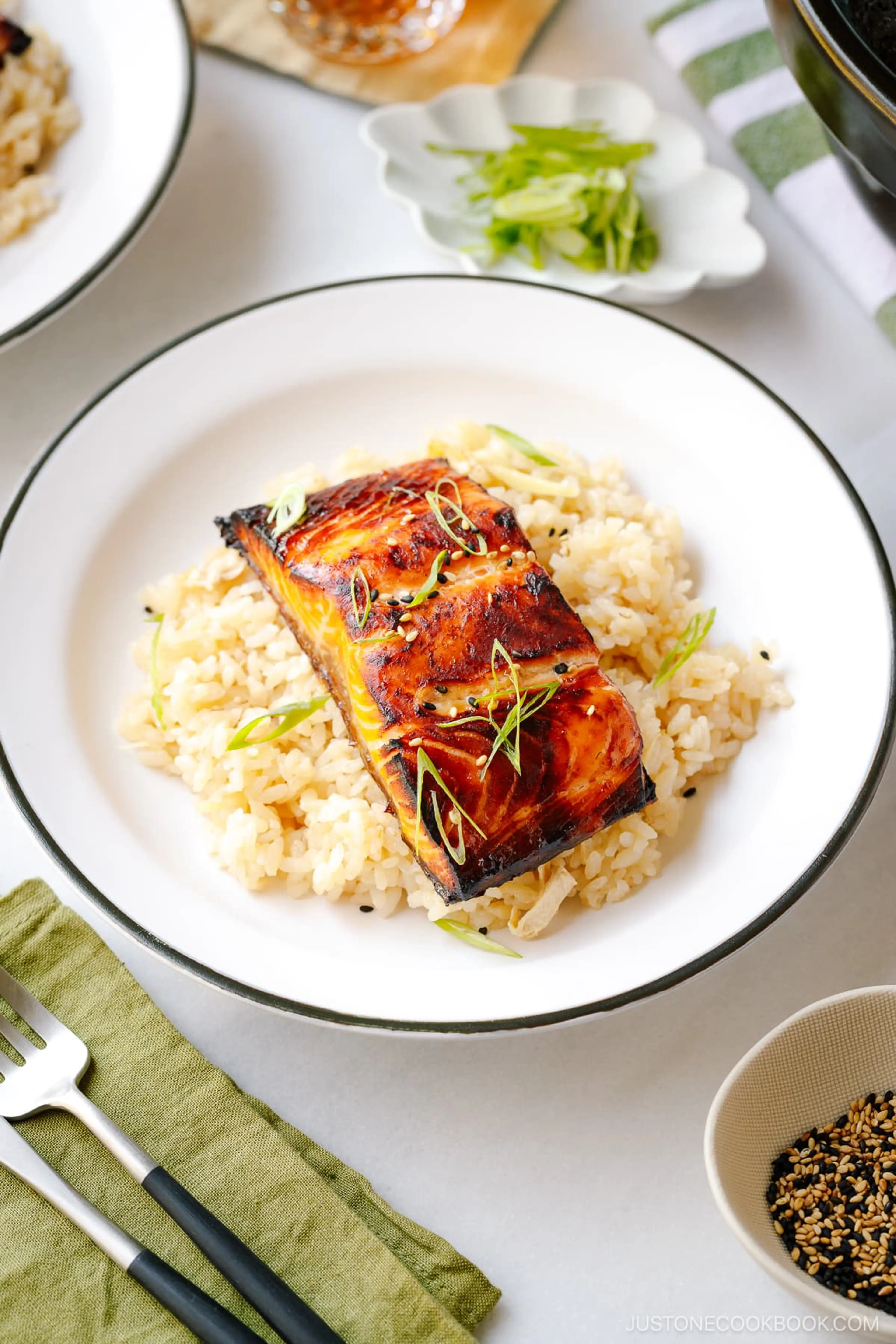 Miso-glazed Salmon (味噌サーモン)