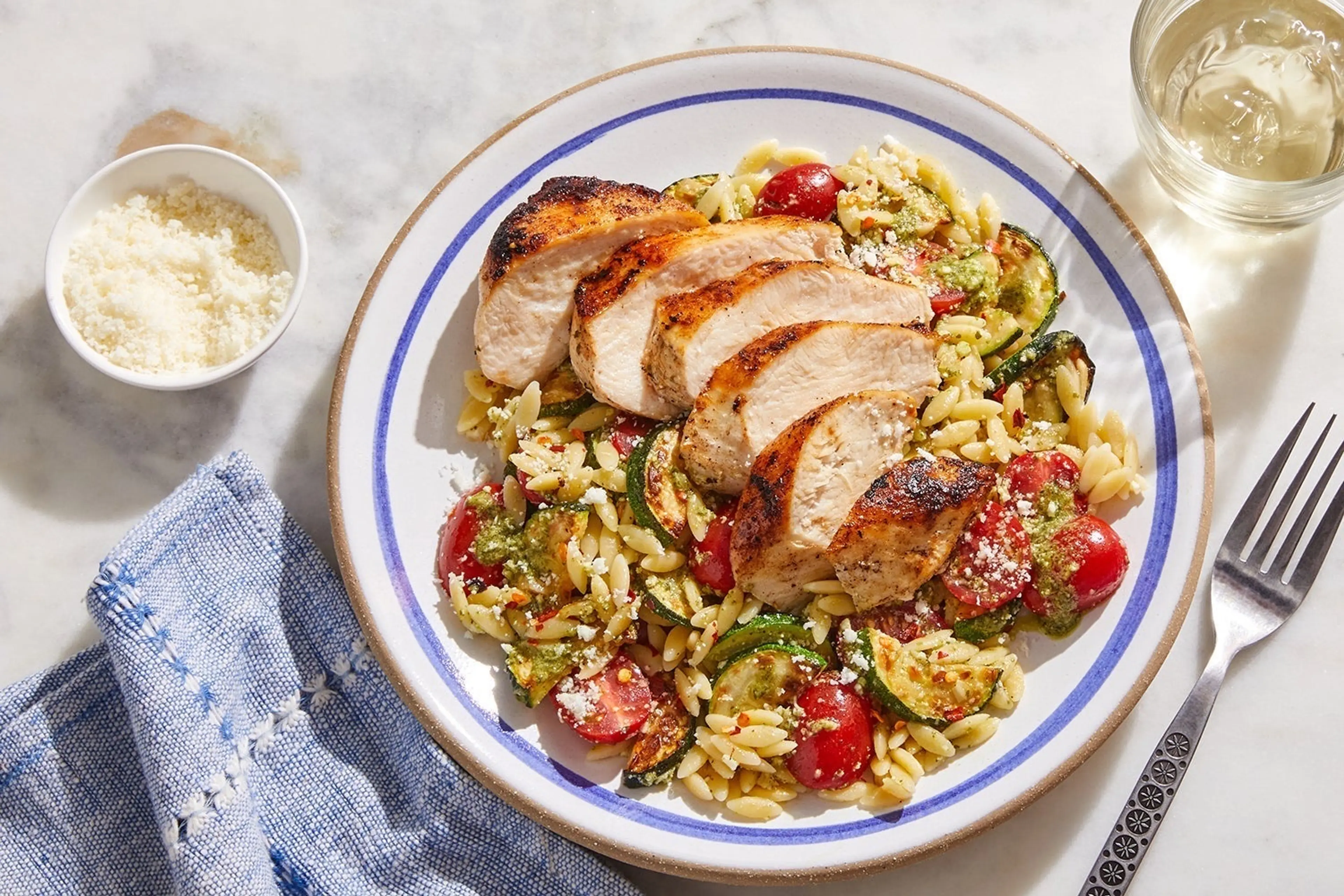 Pesto Chicken & Orzo Pasta with Tomatoes & Zucchini