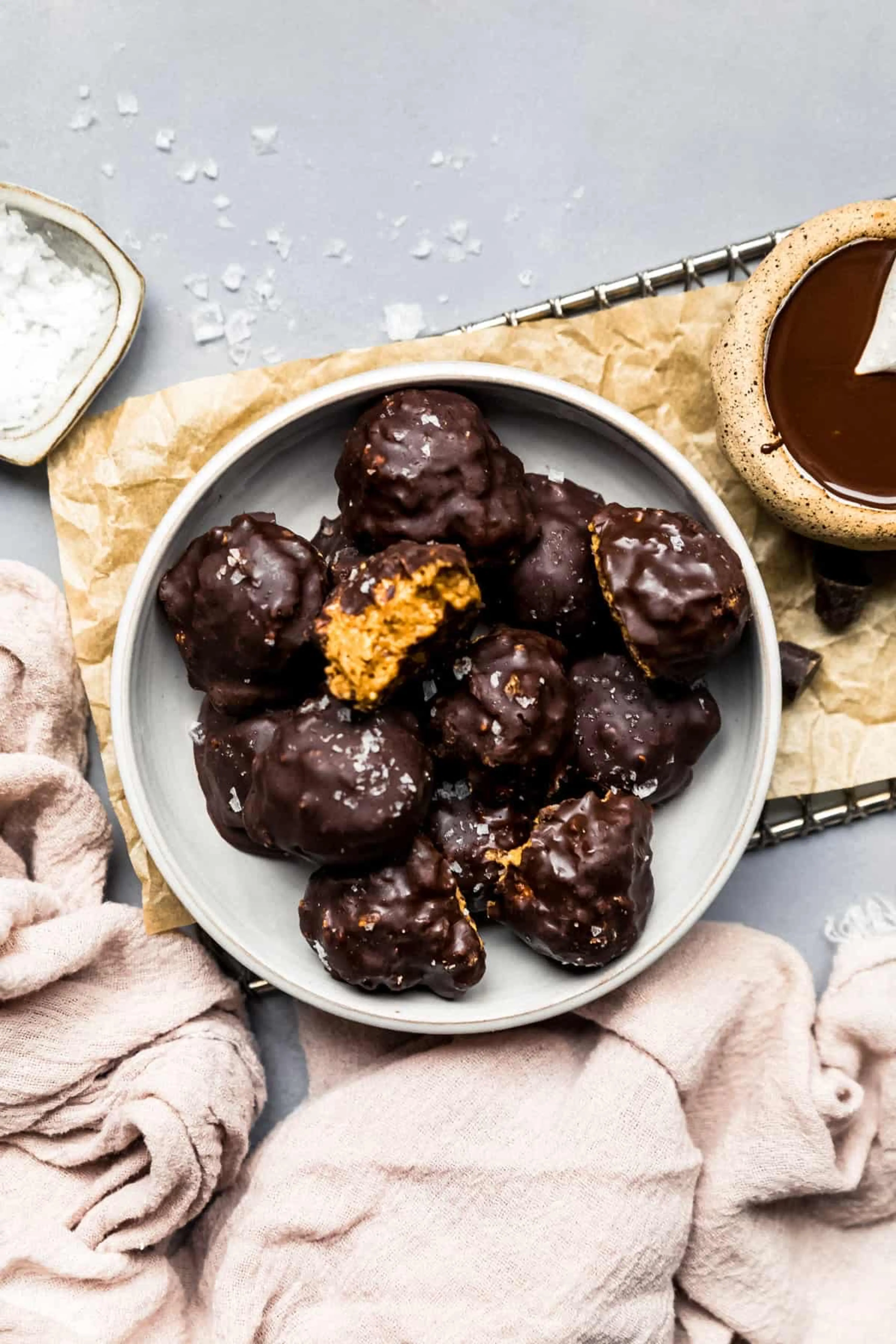 Easy No-Bake Butterfinger Bites