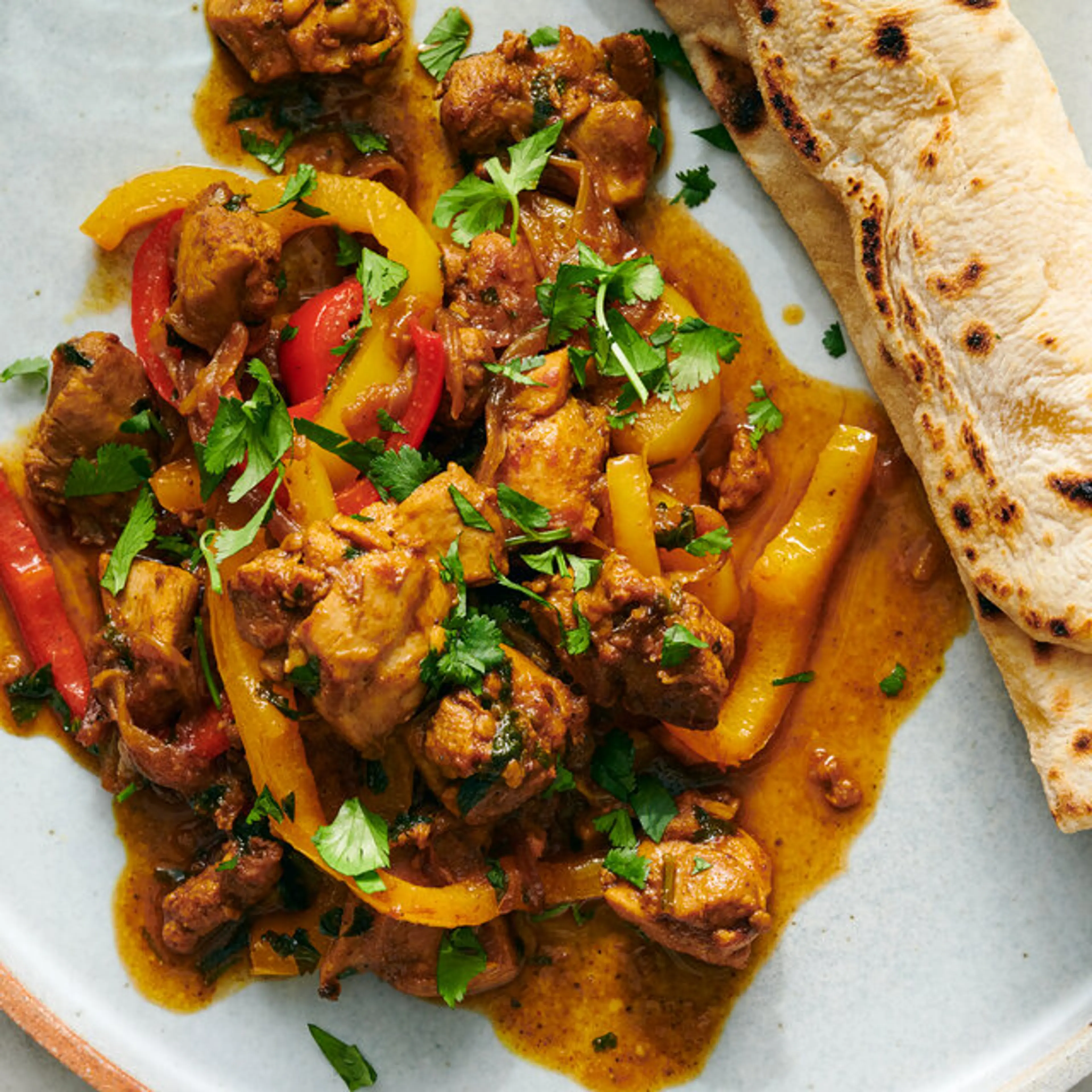 Suqaar Digaag (Spiced Chicken and Vegetable Sauté)