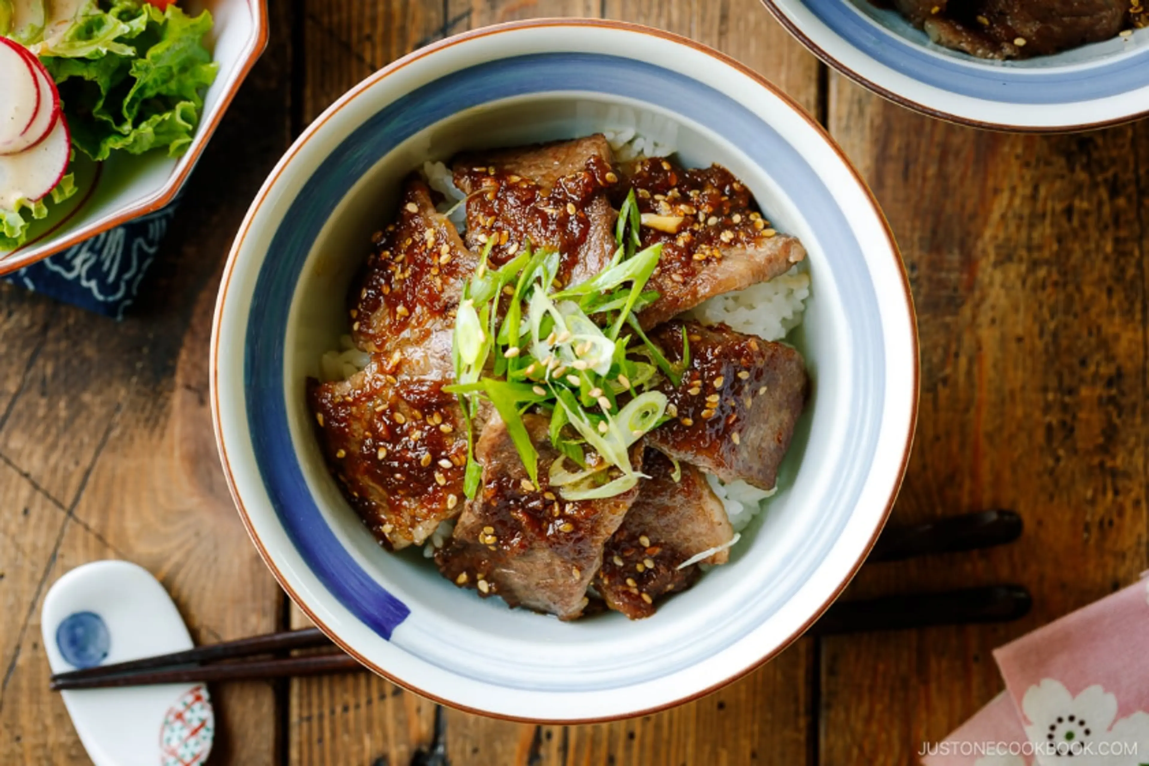 Yakiniku Don (Japanese Grilled Beef Bowl)