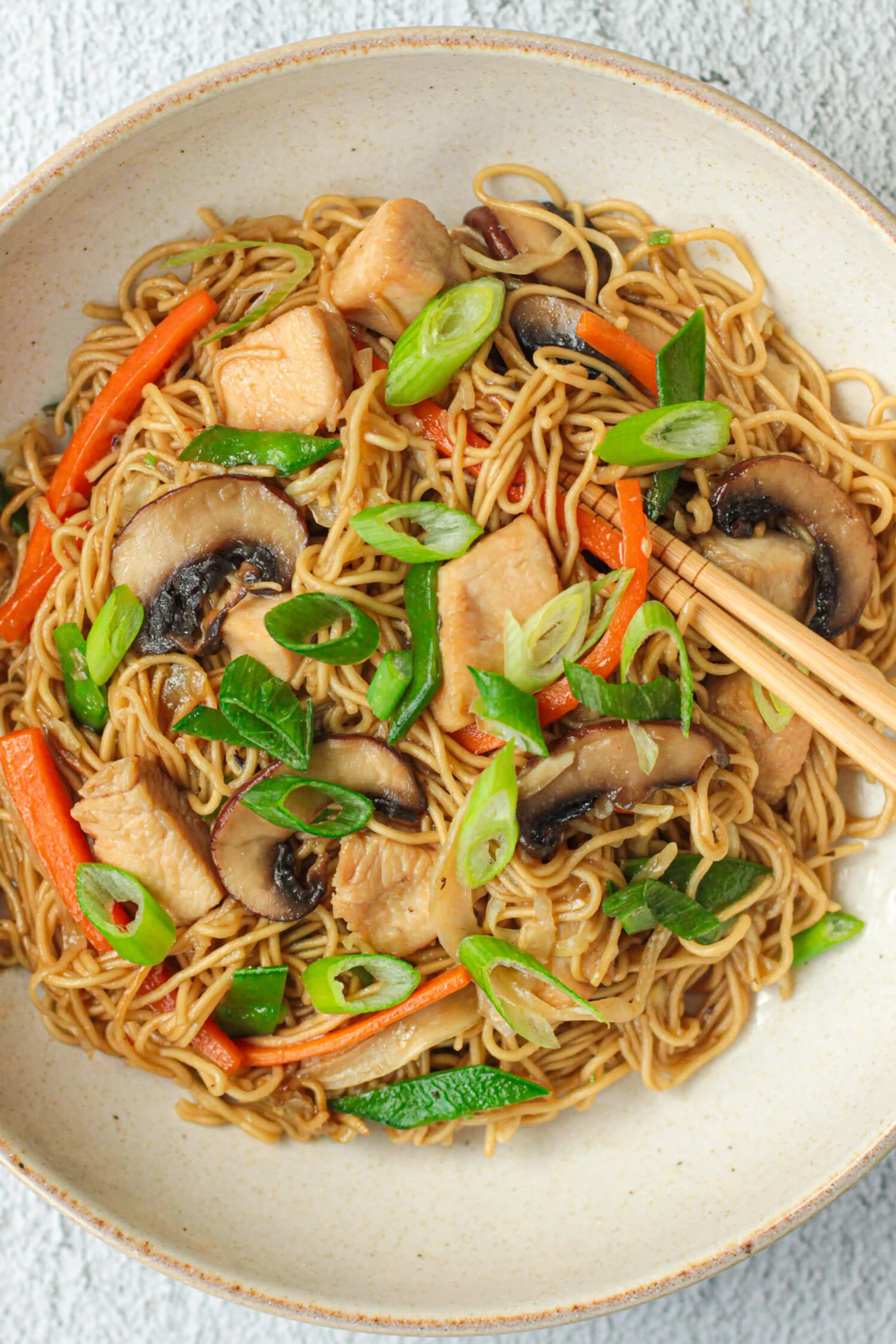 Easy Chicken Chow Mein