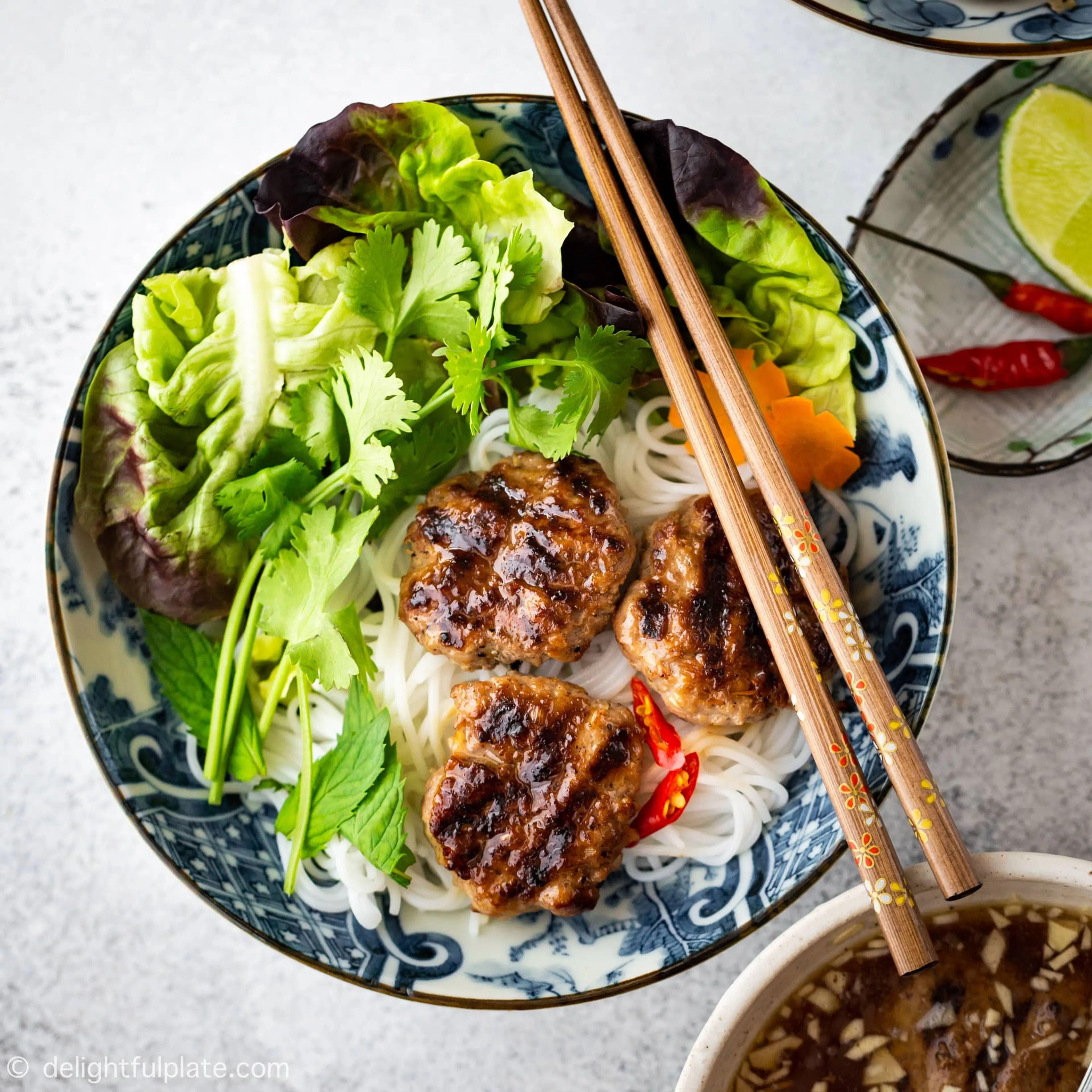 Bún chả (vermicelles de riz et porc vietnamien)