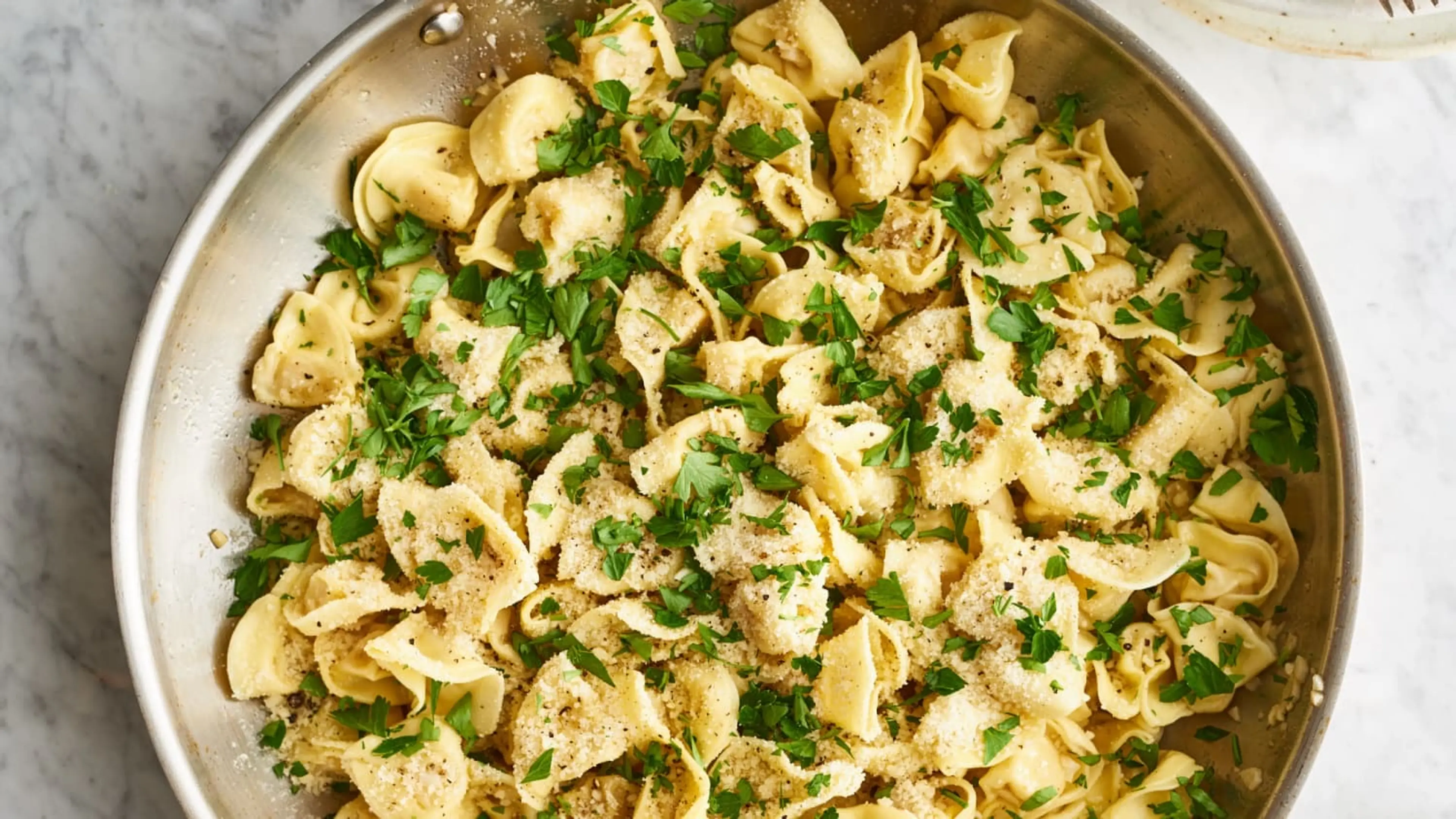 15-Minute Garlic-Butter Tortellini