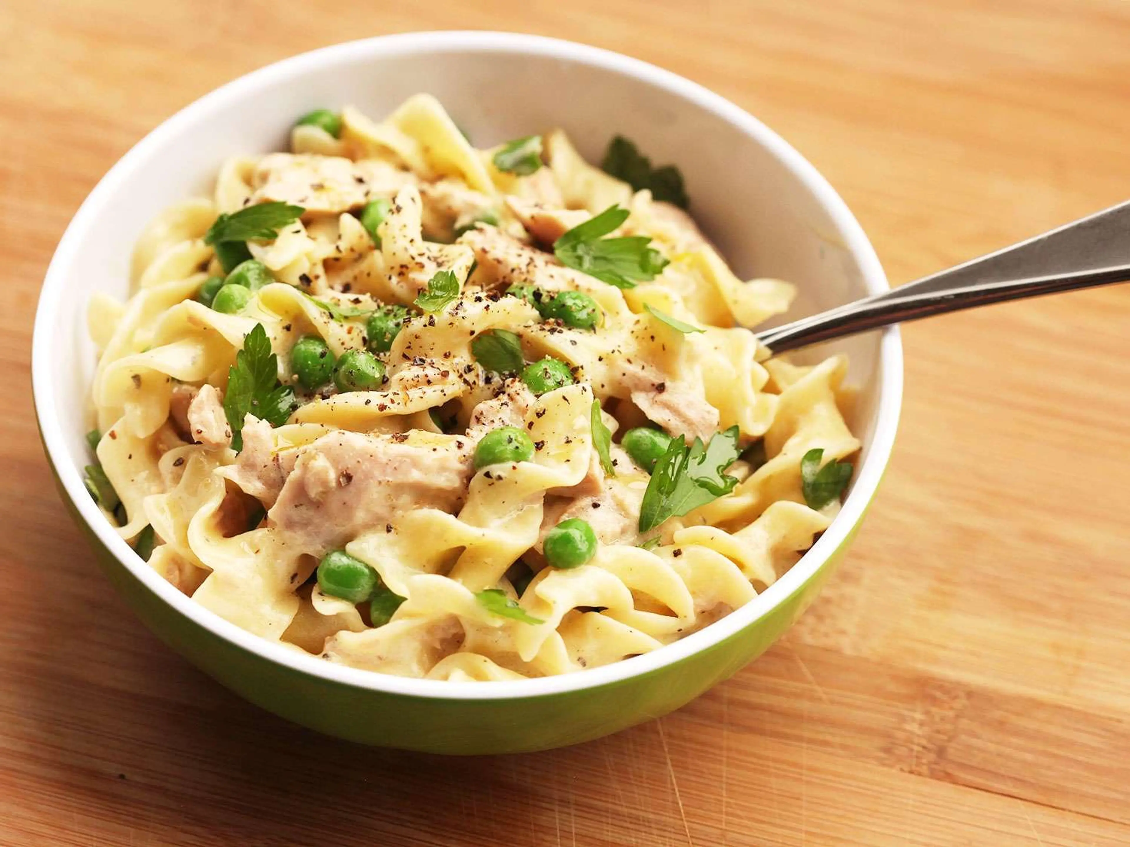 Easy One-Pot Light Tuna Noodle Casserole