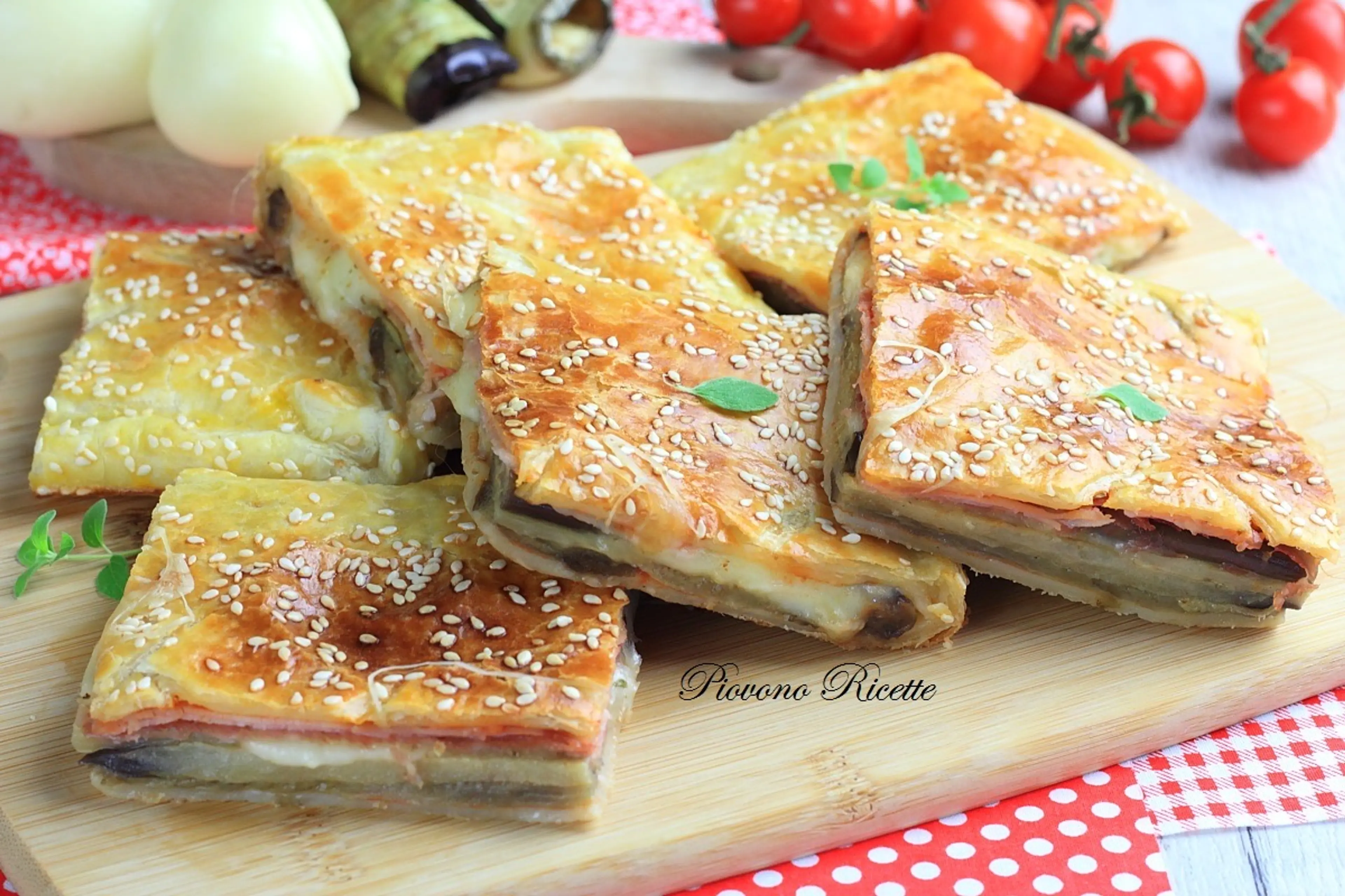 Rustico di sfoglia con melanzane e scamorza