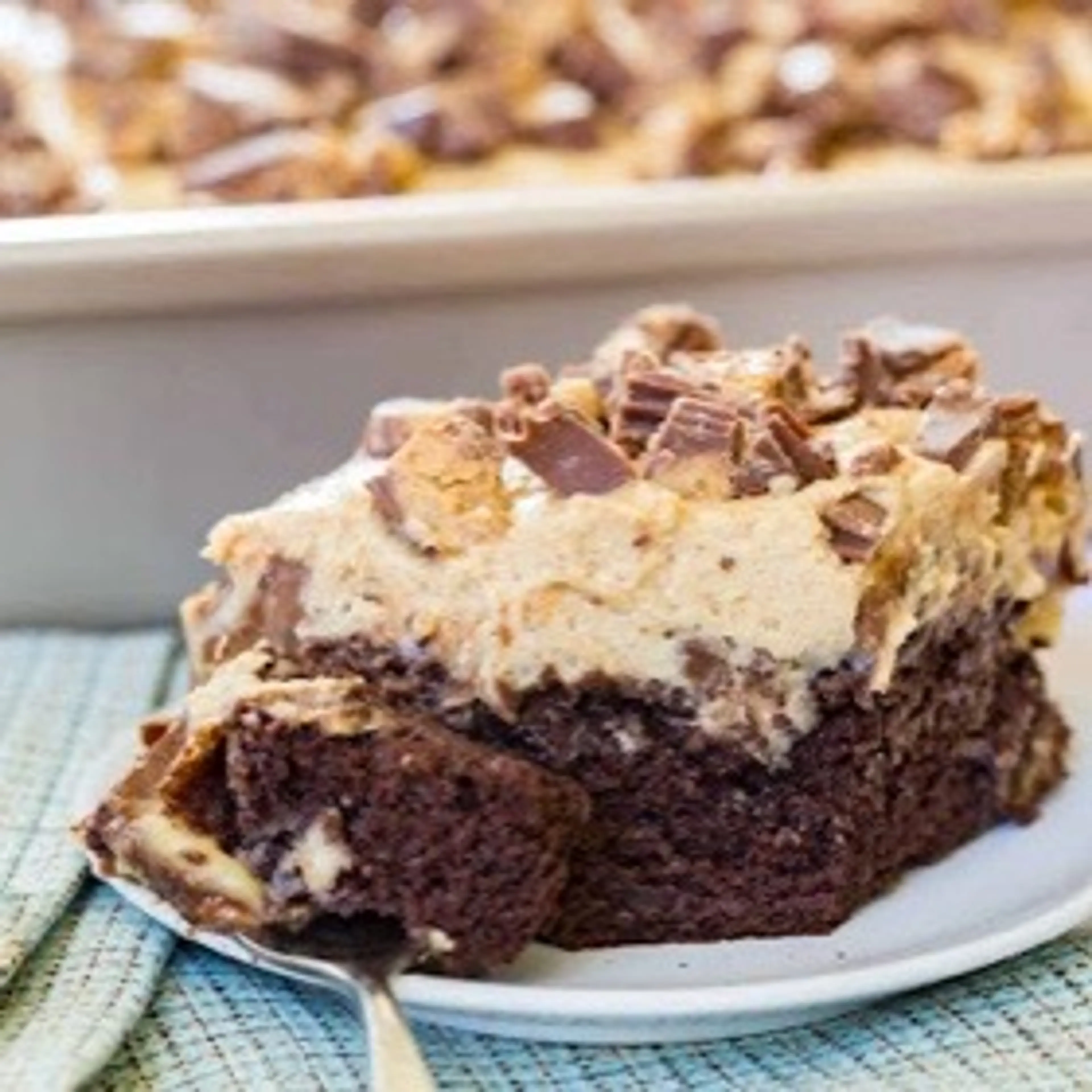 Reeses Poke Cake