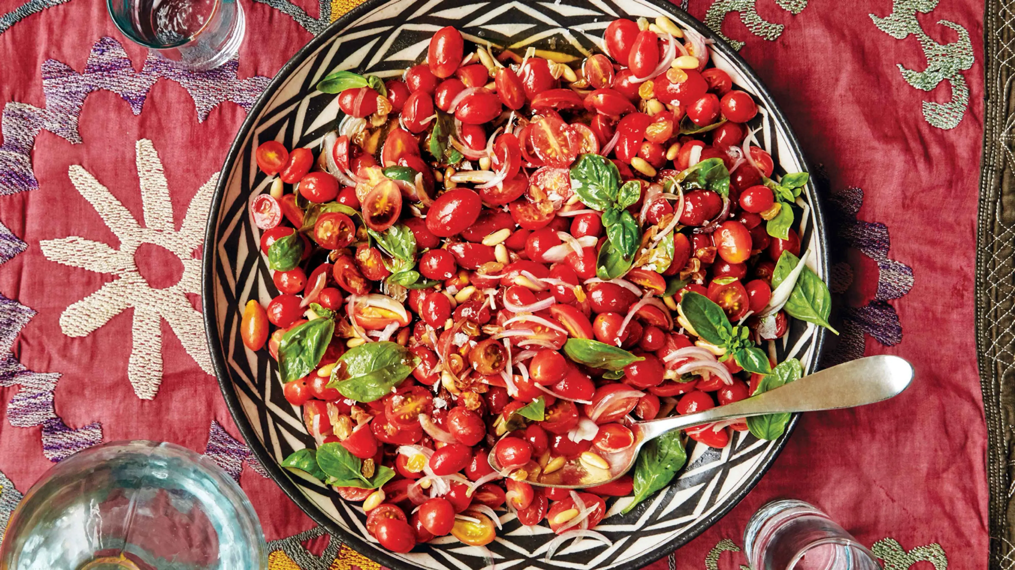 Tomato Salad With Pine Nuts and Pomegranate Molasses