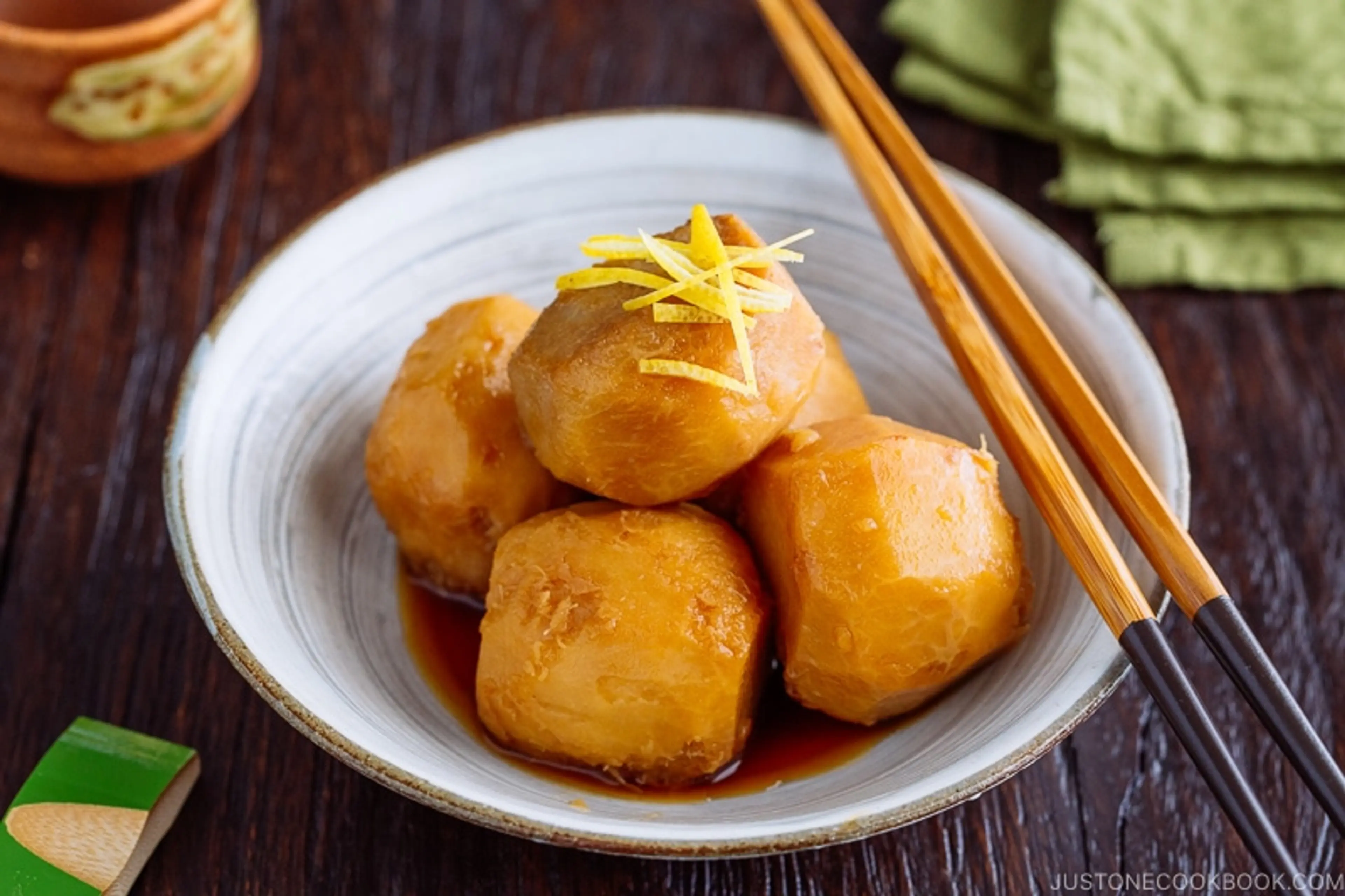 Simmered Taro (Satoimo no Nimono)