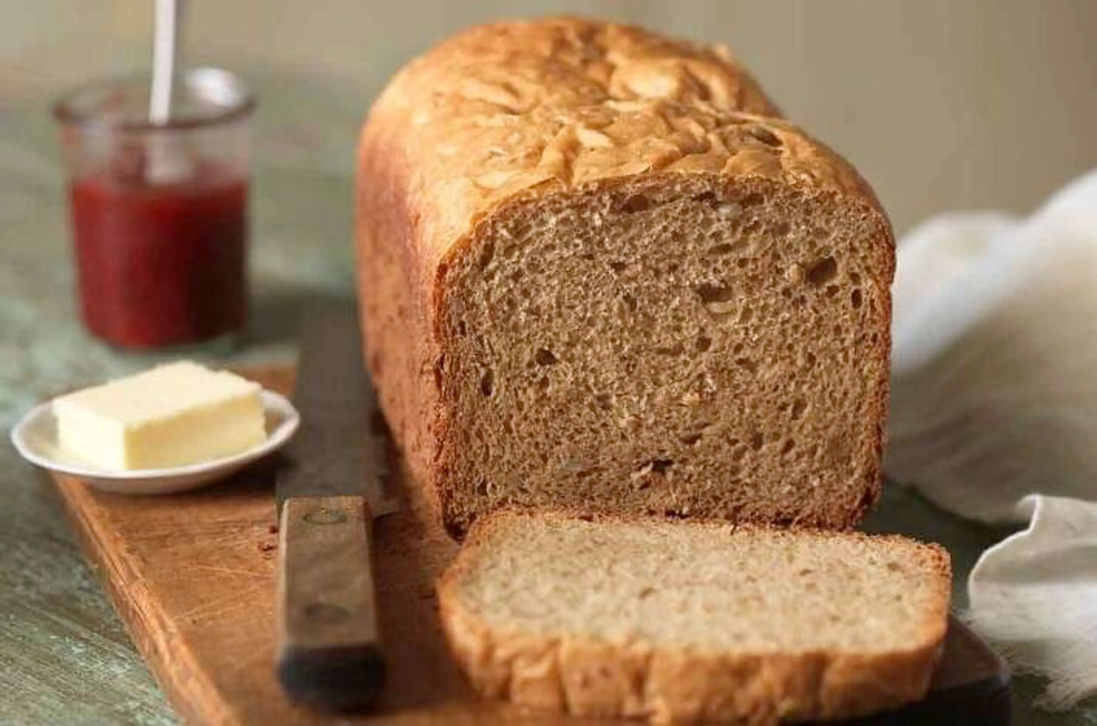 King Arthur 100% Whole Wheat Bread Machine Bread