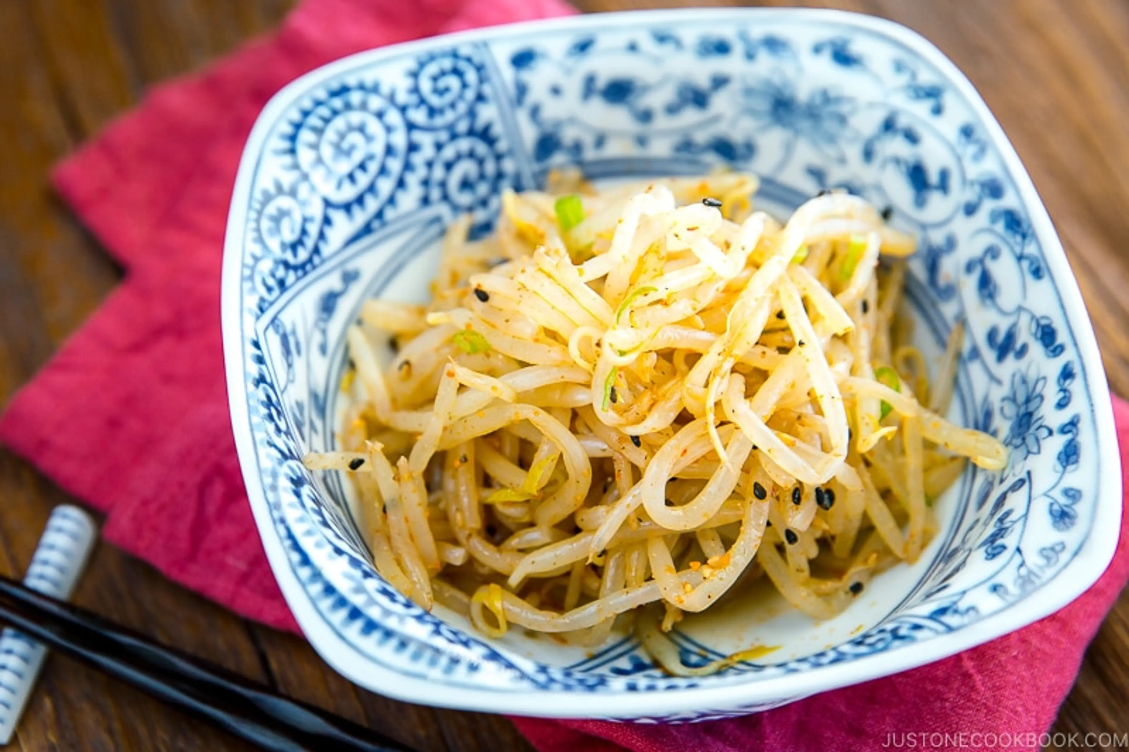 Spicy Bean Sprout Salad