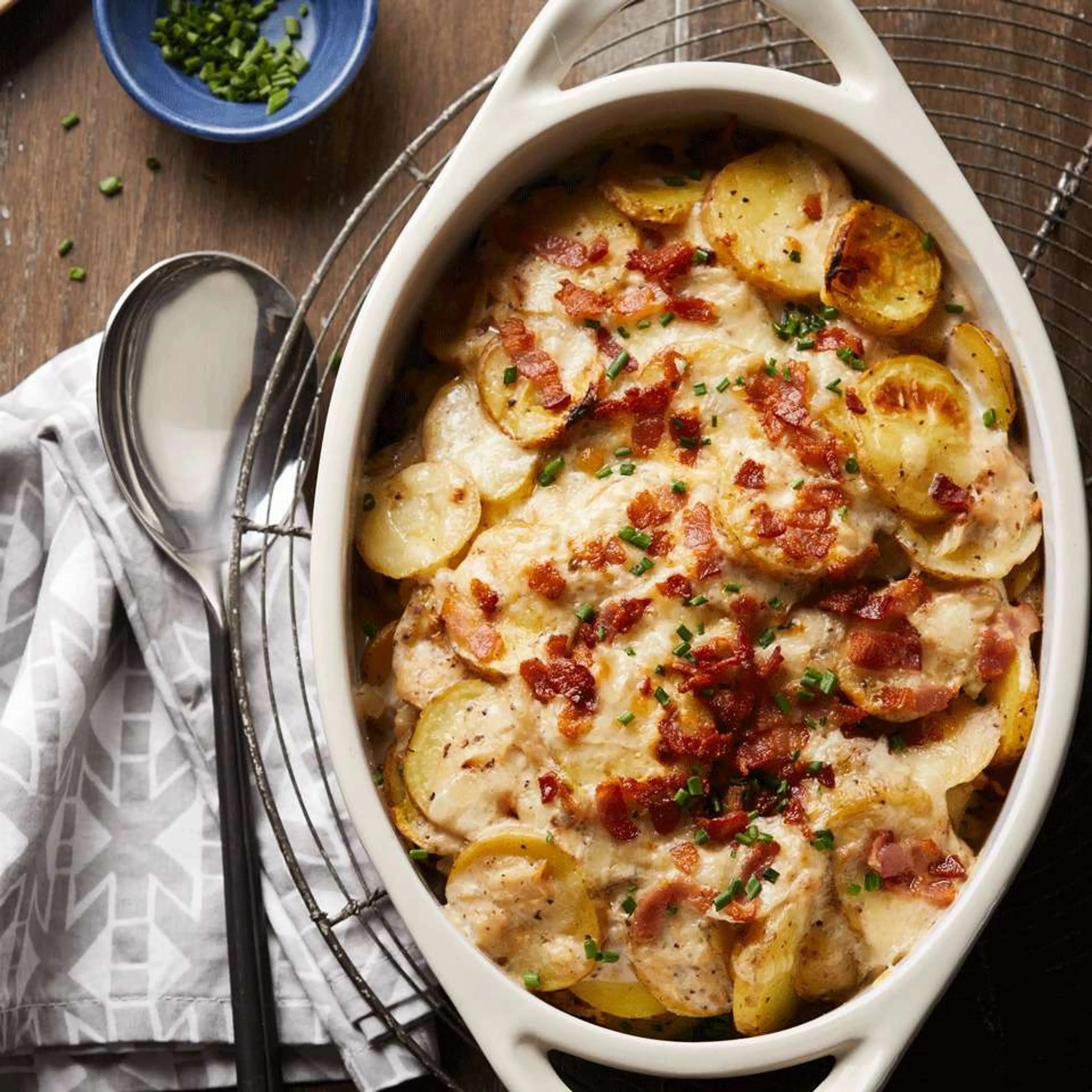 Loaded Scalloped Potatoes with Bacon, Cheddar & Chives