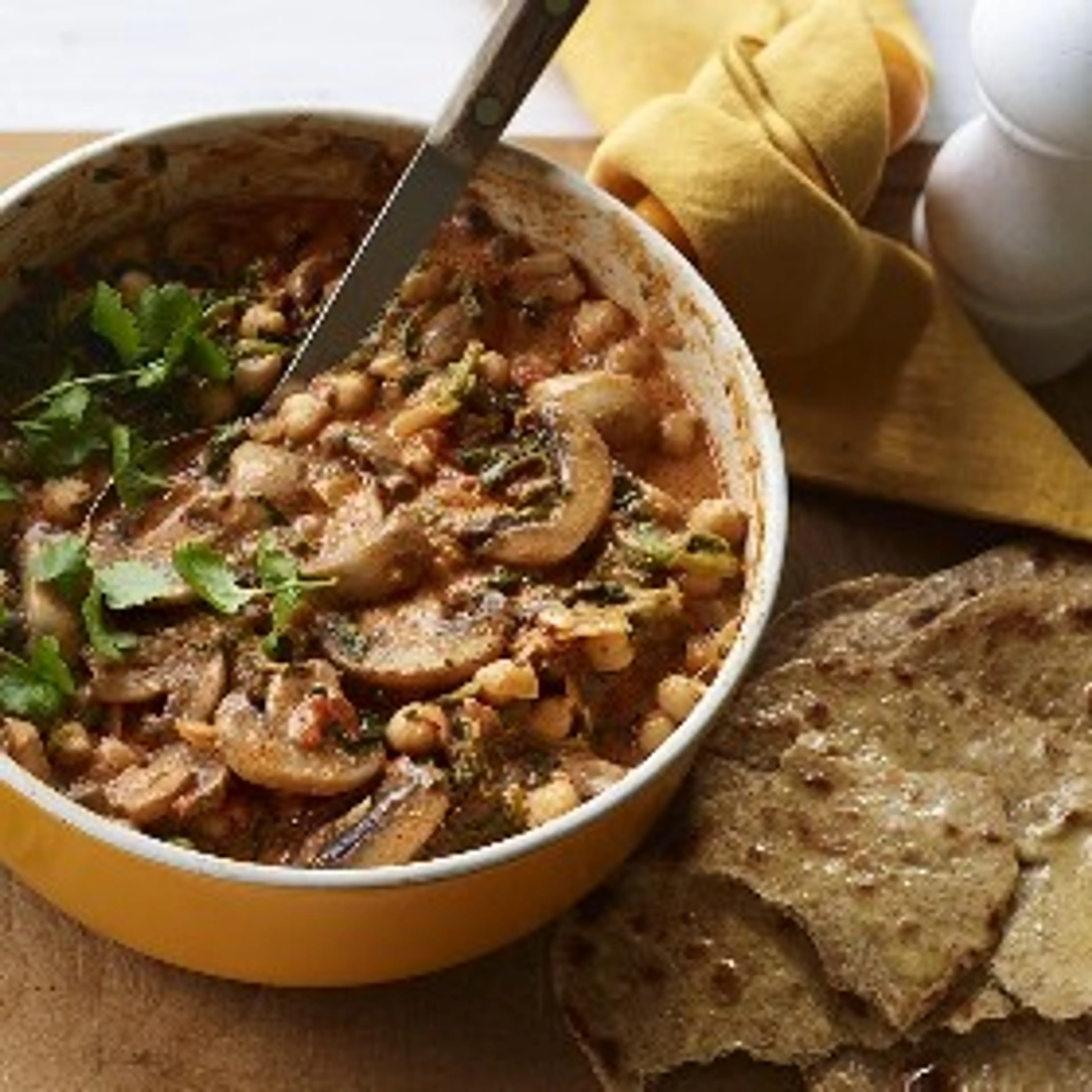 Mushroom, Chickpea and Spinach Curry