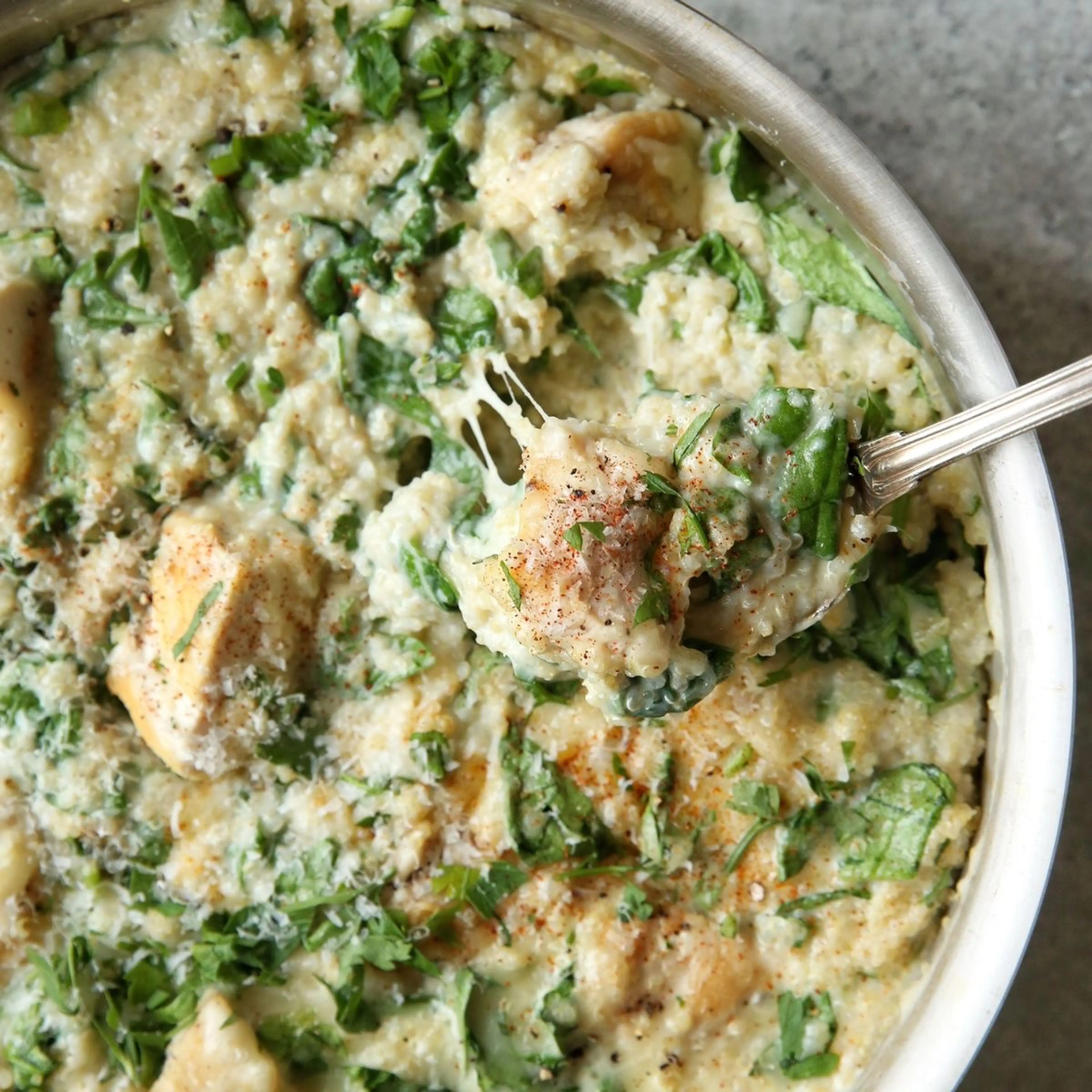 Creamy Cheddar Quinoa with Chicken and Spinach