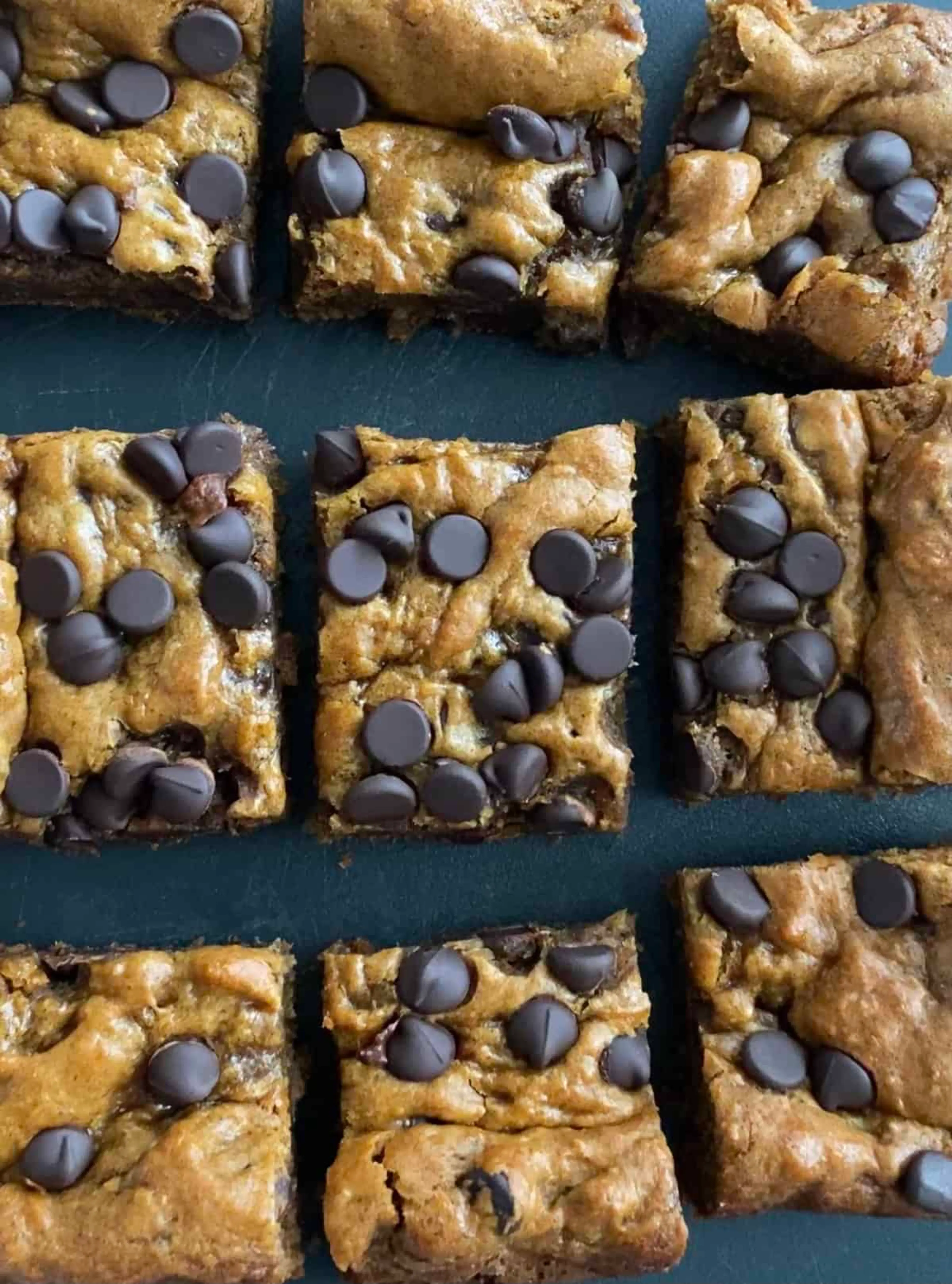 Flourless Peanut Butter Banana Chocolate Chip Bars