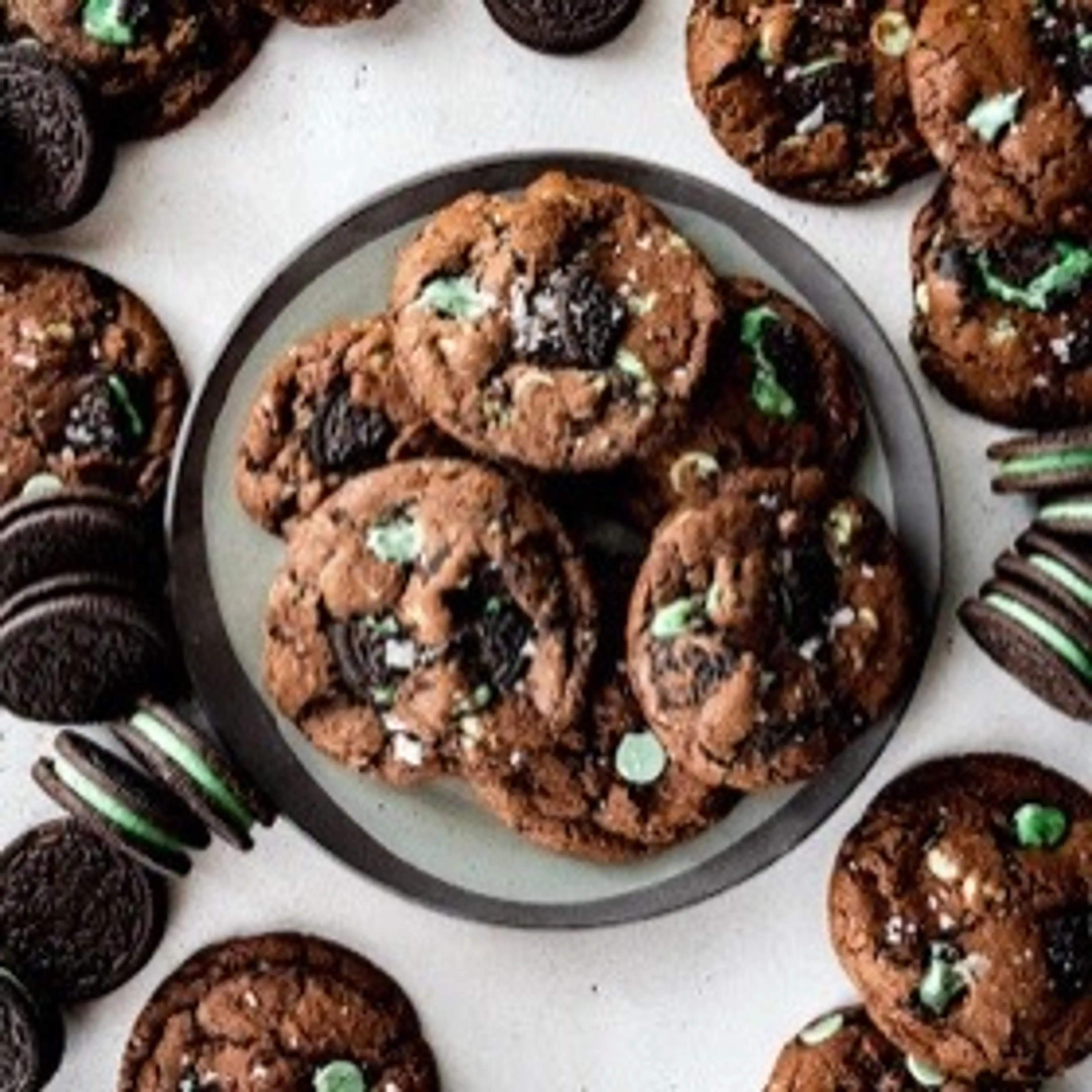 Chocolate Mint Oreo Cookies