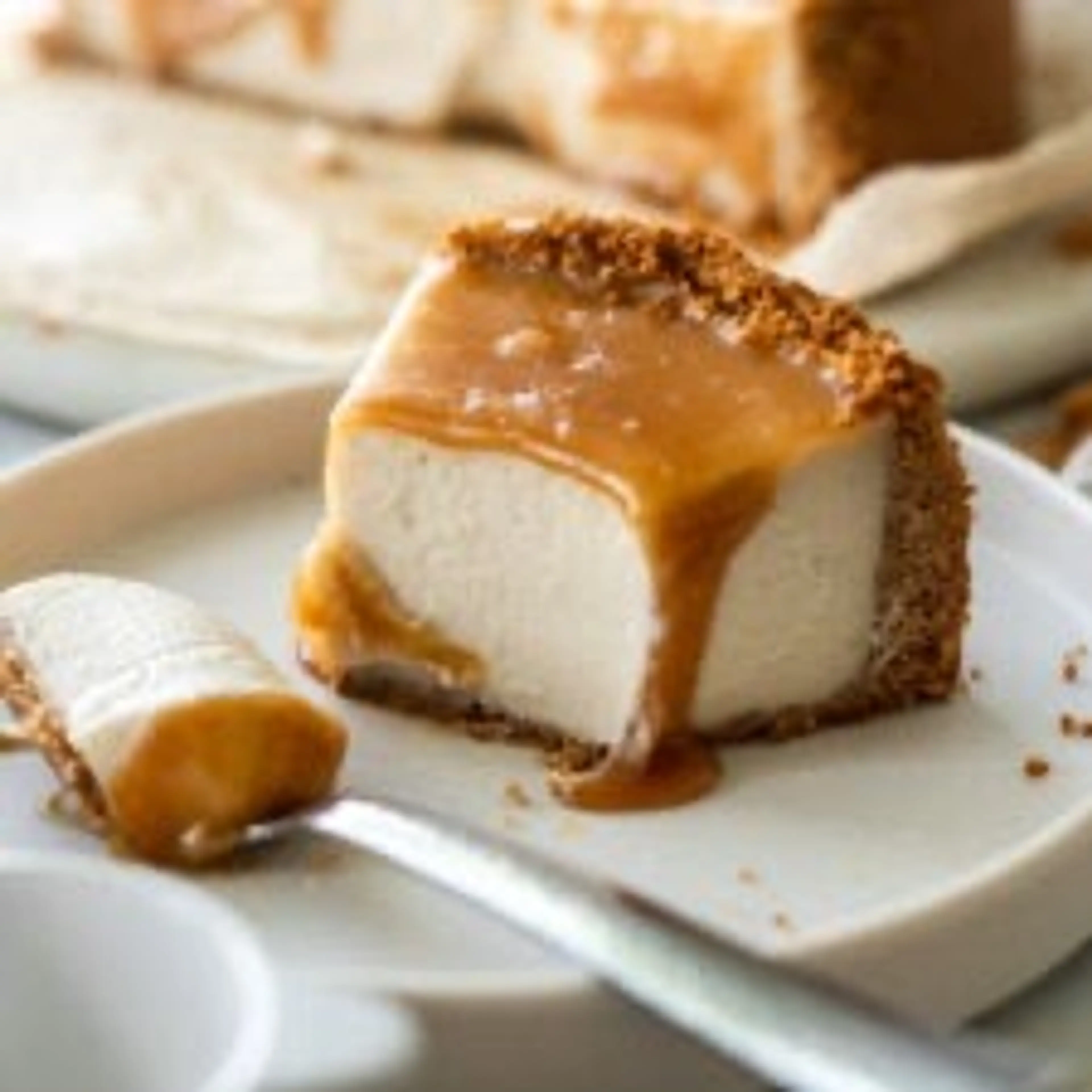 Easy Vegan Salted Caramel Cheesecake