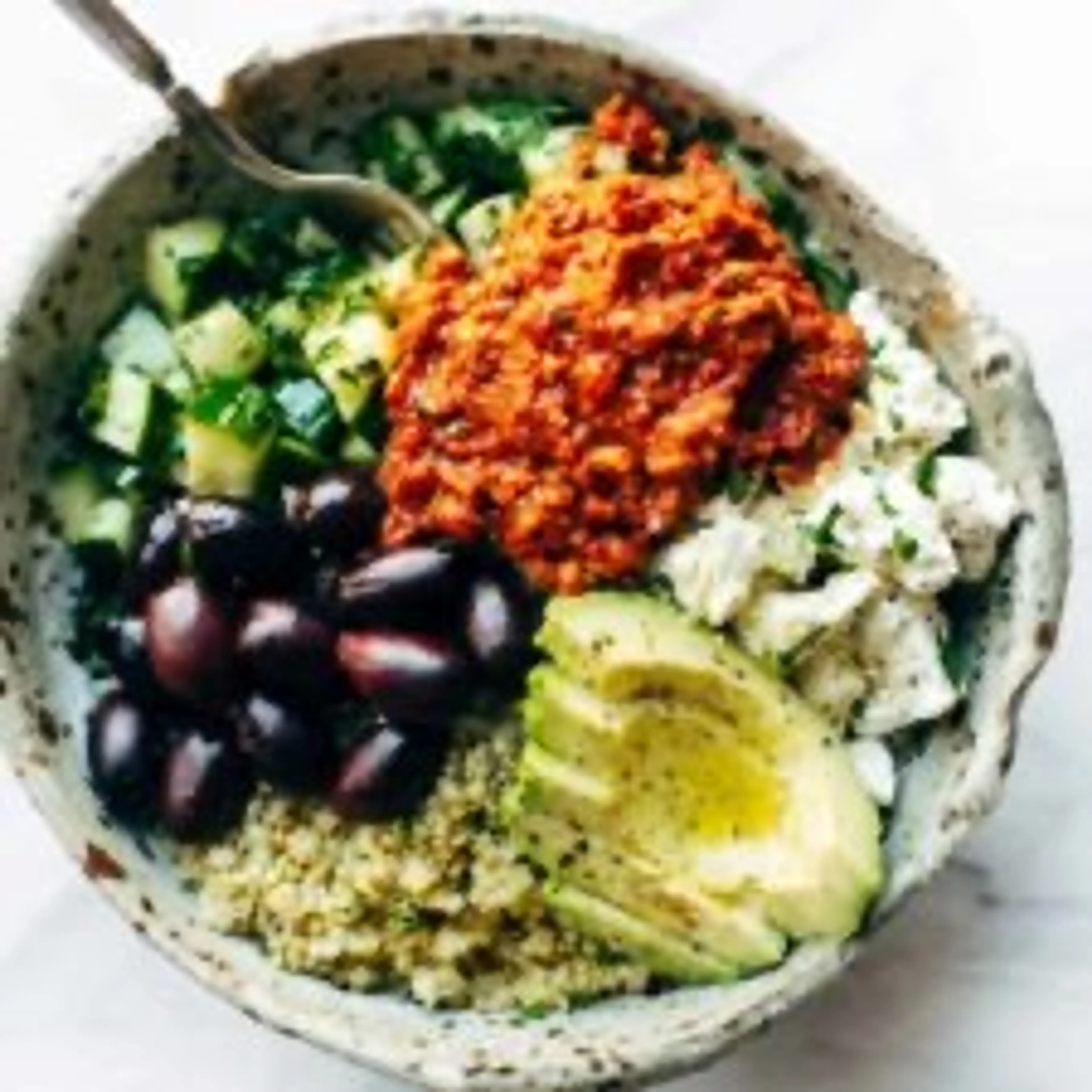 Mediterranean Quinoa Bowls with Roasted Red Pepper Sauce