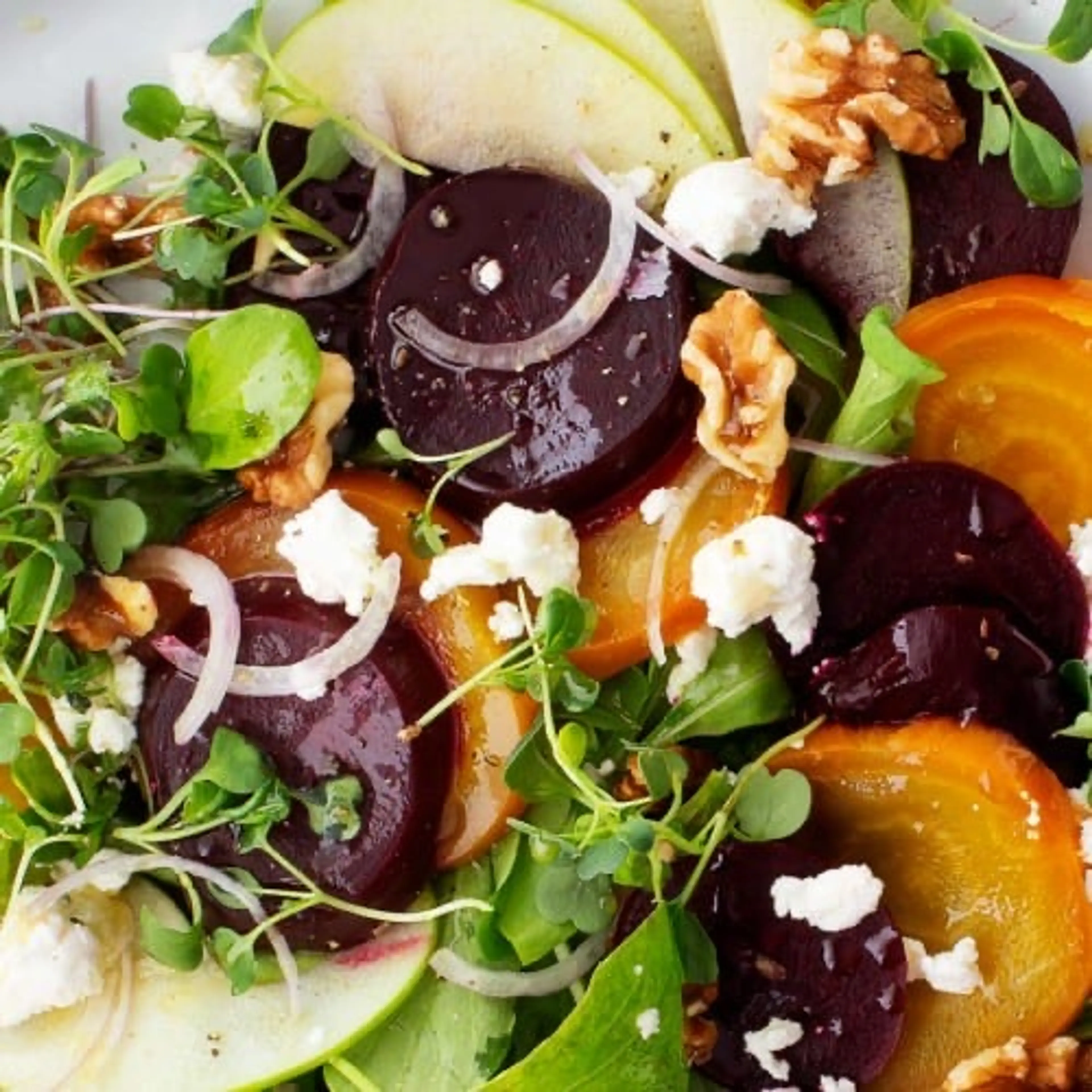 Beet Salad with Goat Cheese and Balsamic