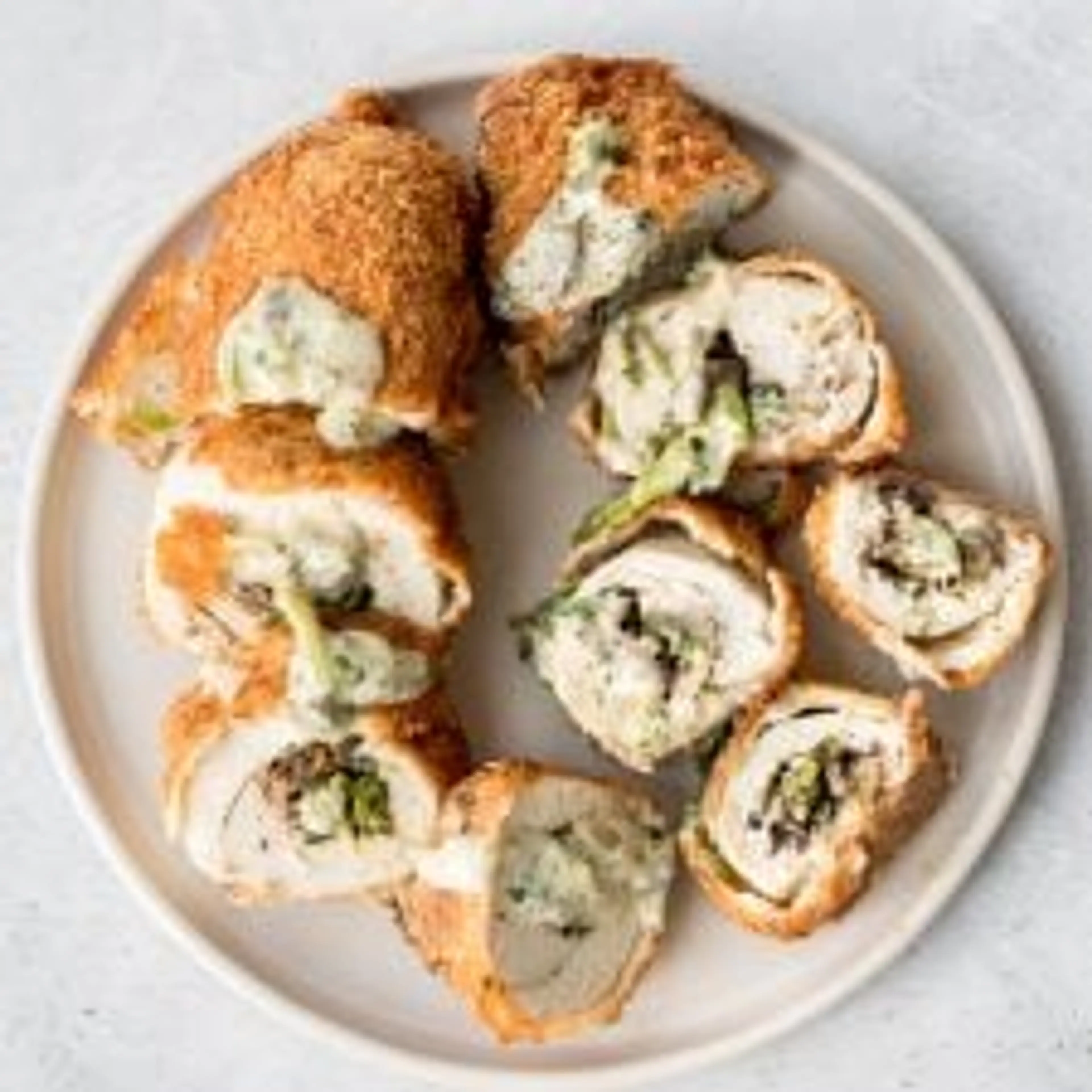 Creamy Chicken Roulade with Spinach and Mushrooms