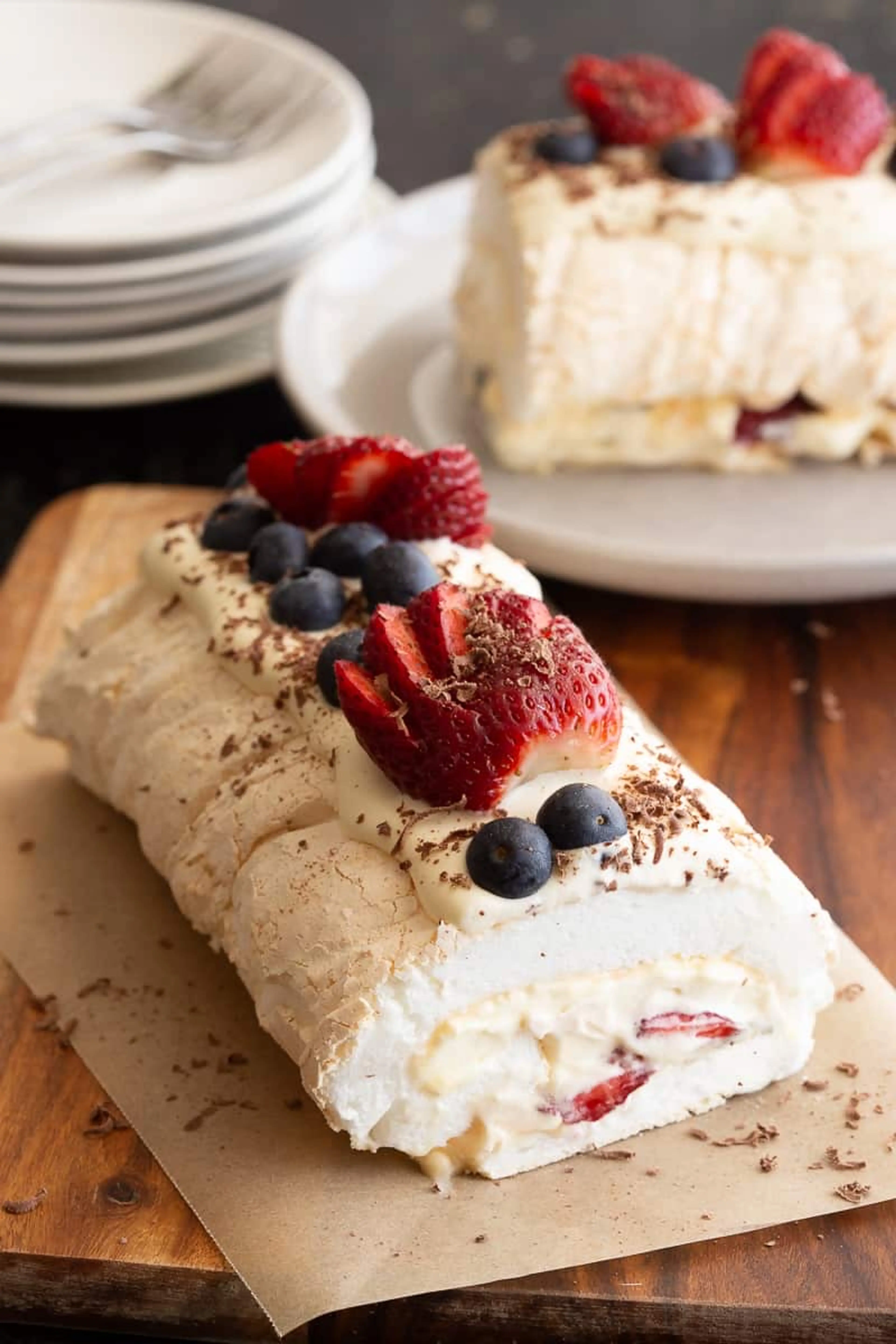 The BEST Pavlova Roll - Easy Meringue Roulade