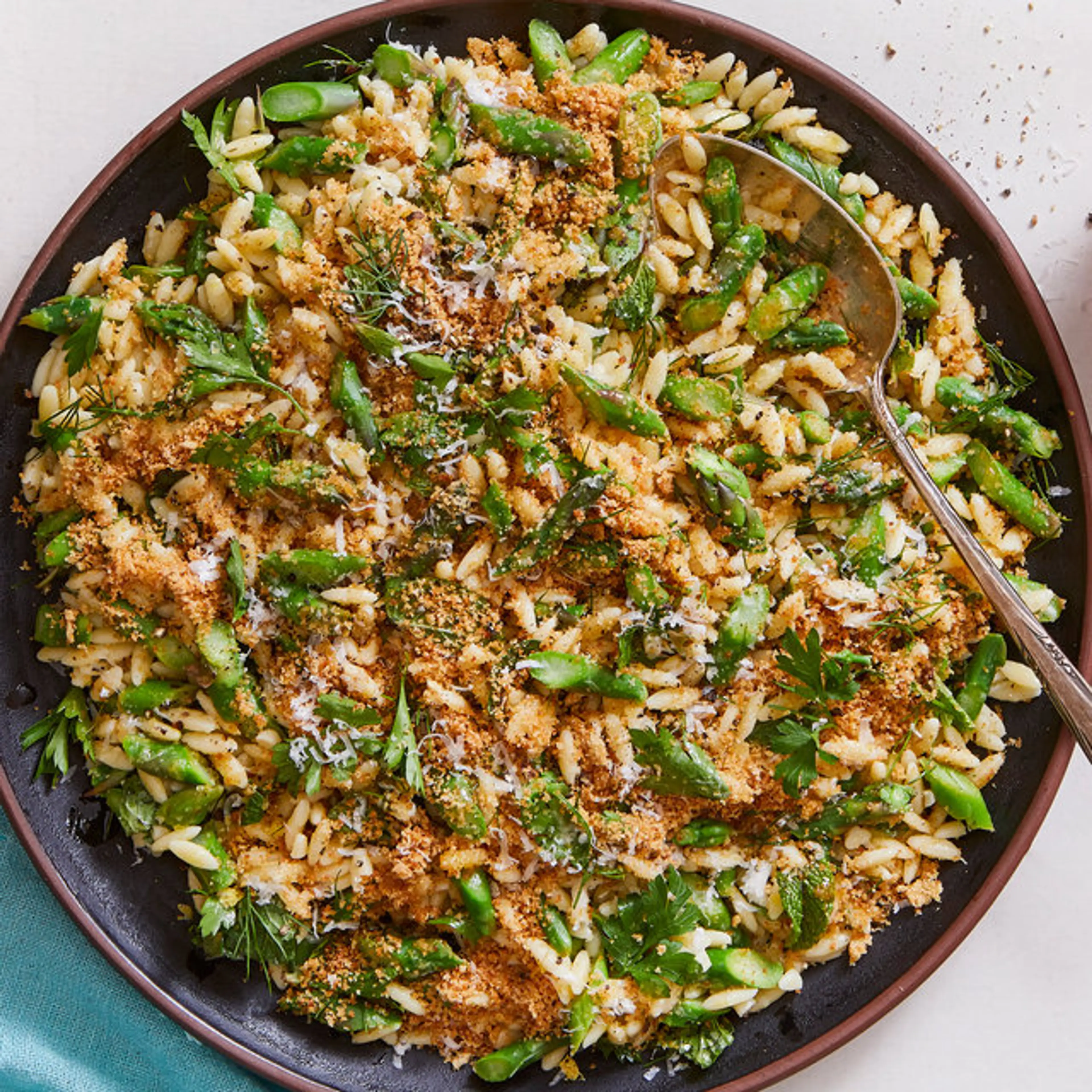 Lemony Orzo With Asparagus and Garlic Bread Crumbs