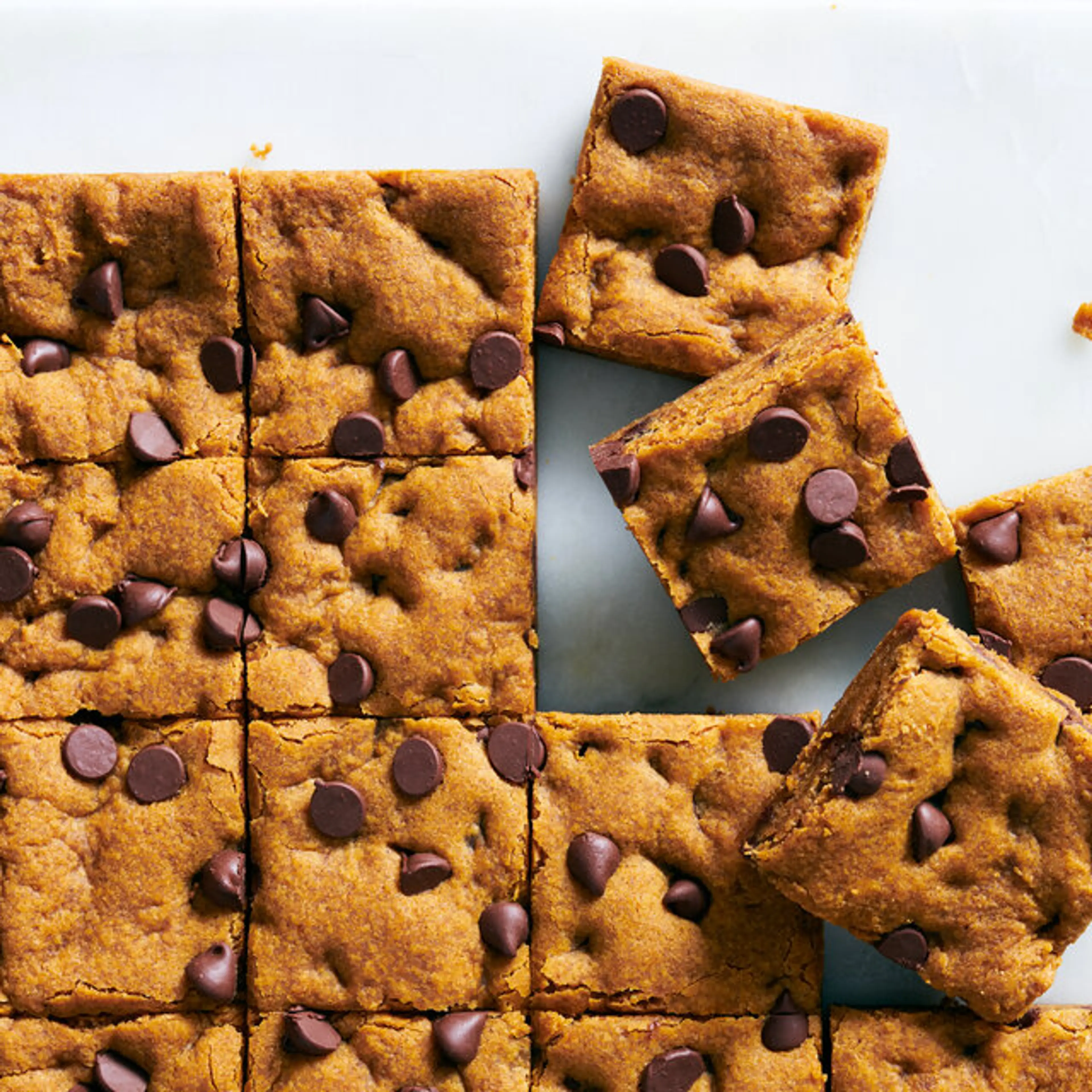 Chewy Pumpkin Chocolate Chip Cookie Bars