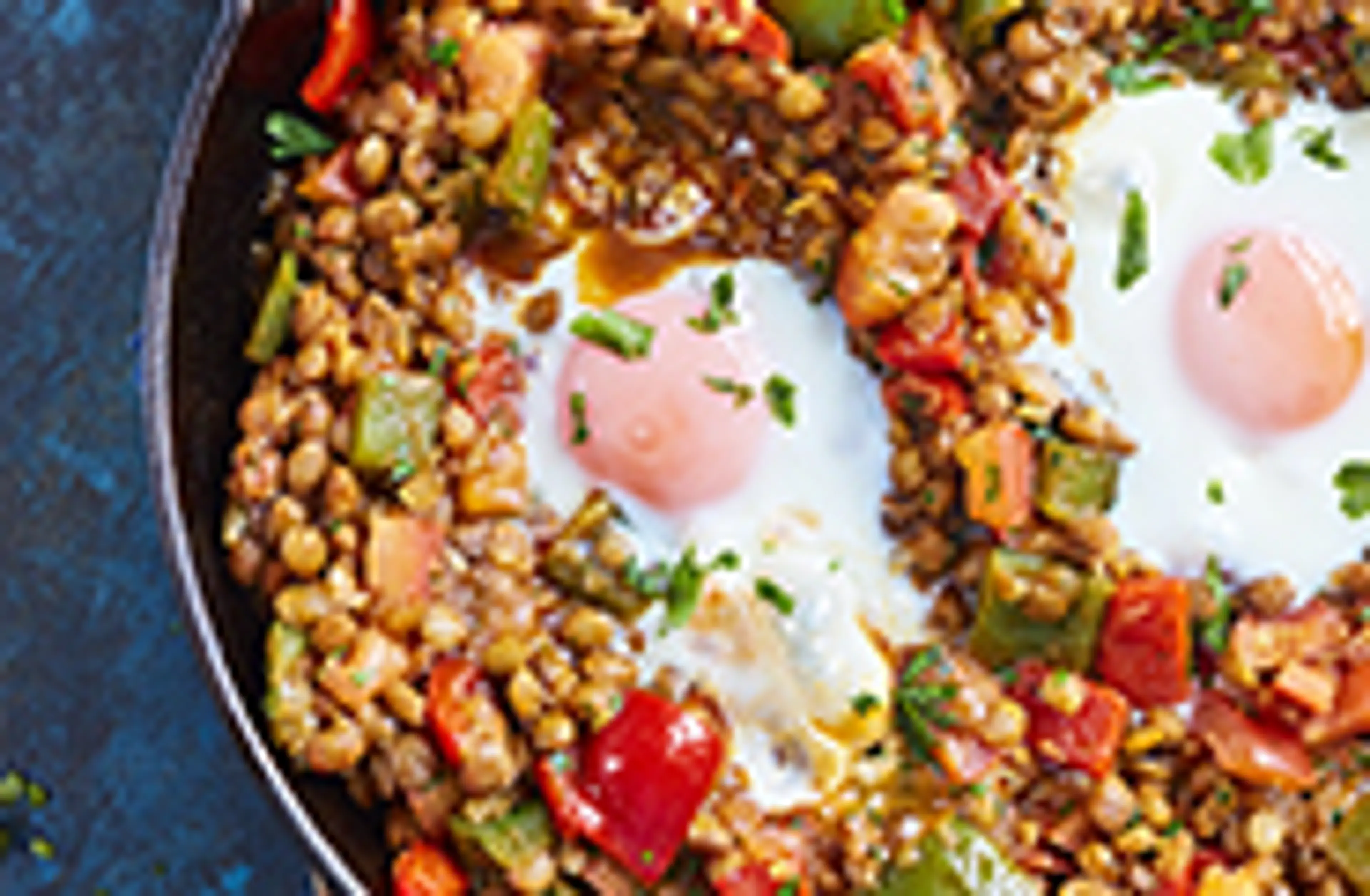 Spanish-style lentils with eggs
