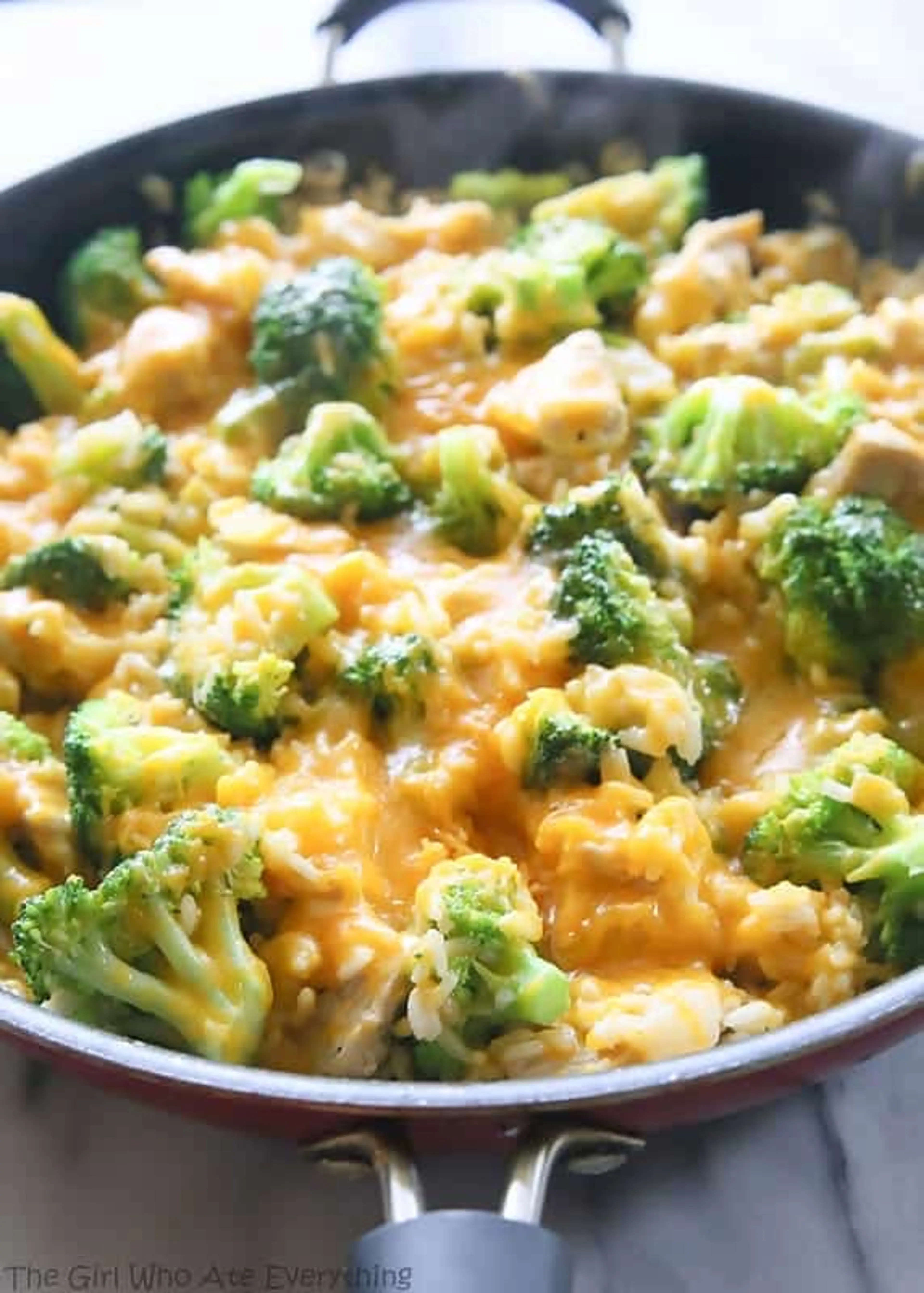 One-Pan Cheesy Chicken, Broccoli, and Rice