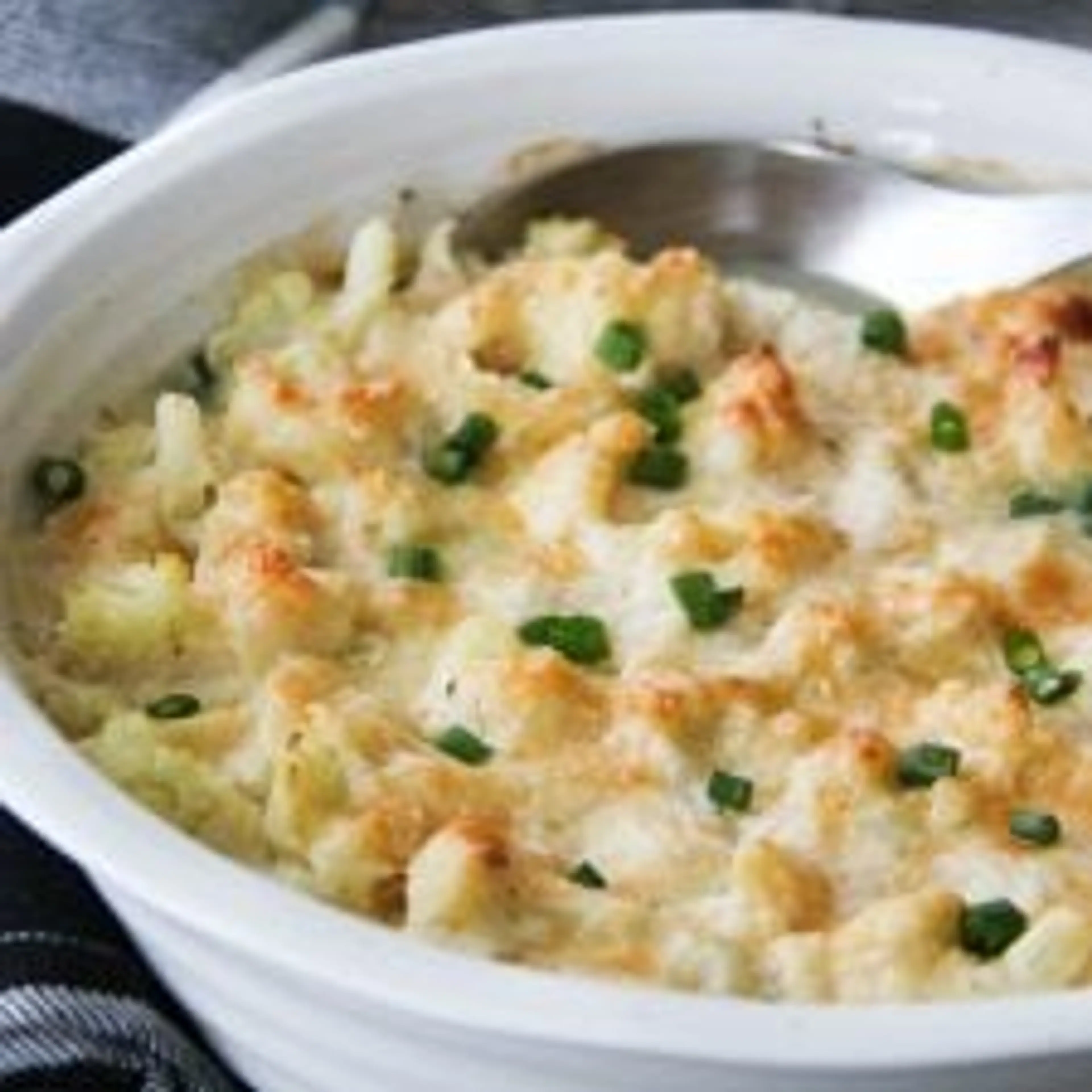 Creamy Gouda Cheesy Cauliflower Bake