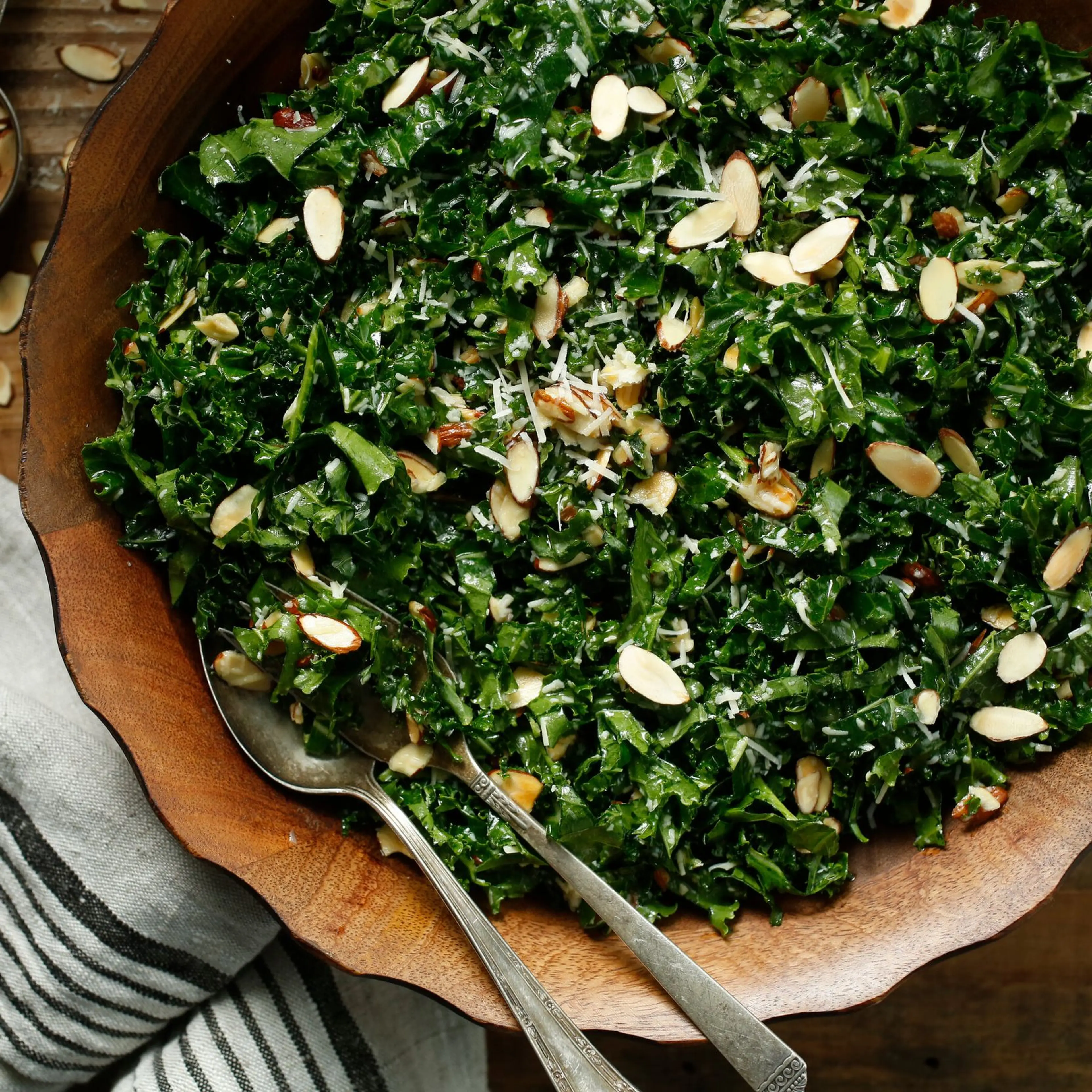 Lemon-Garlic Kale Salad