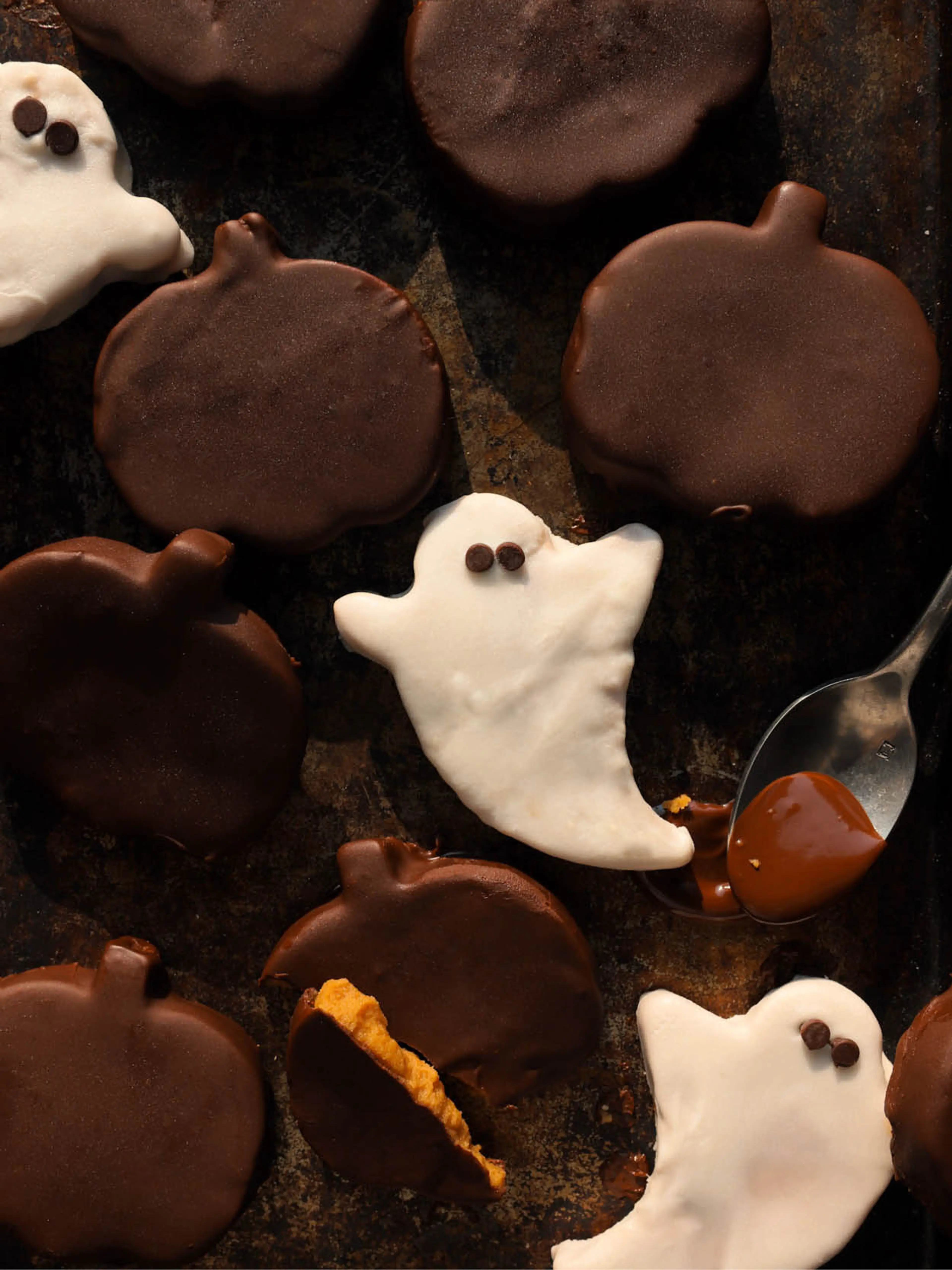 Halloween Copycat Reese's Pumpkins & Ghosts