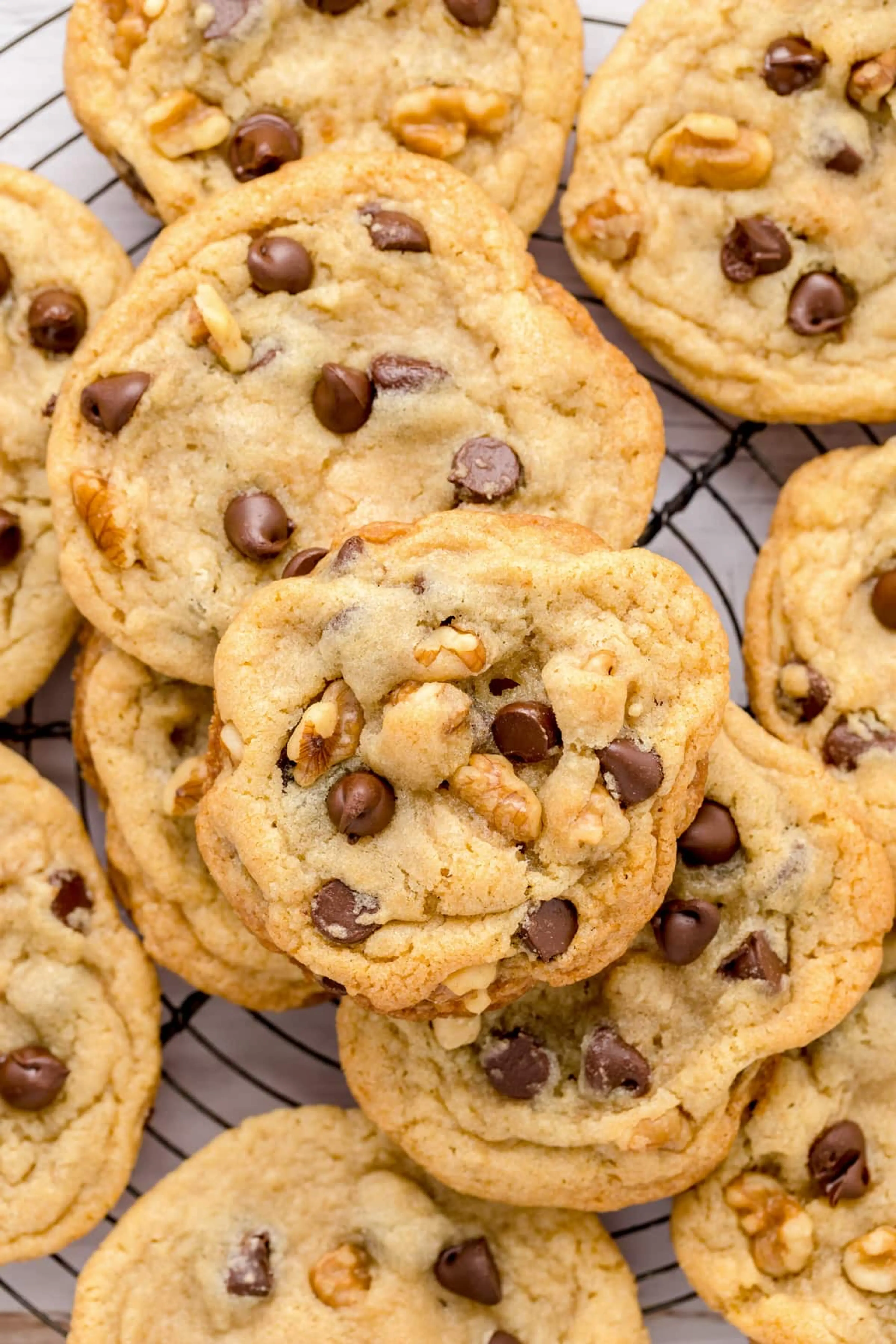 Chocolate Chip Walnut Cookies