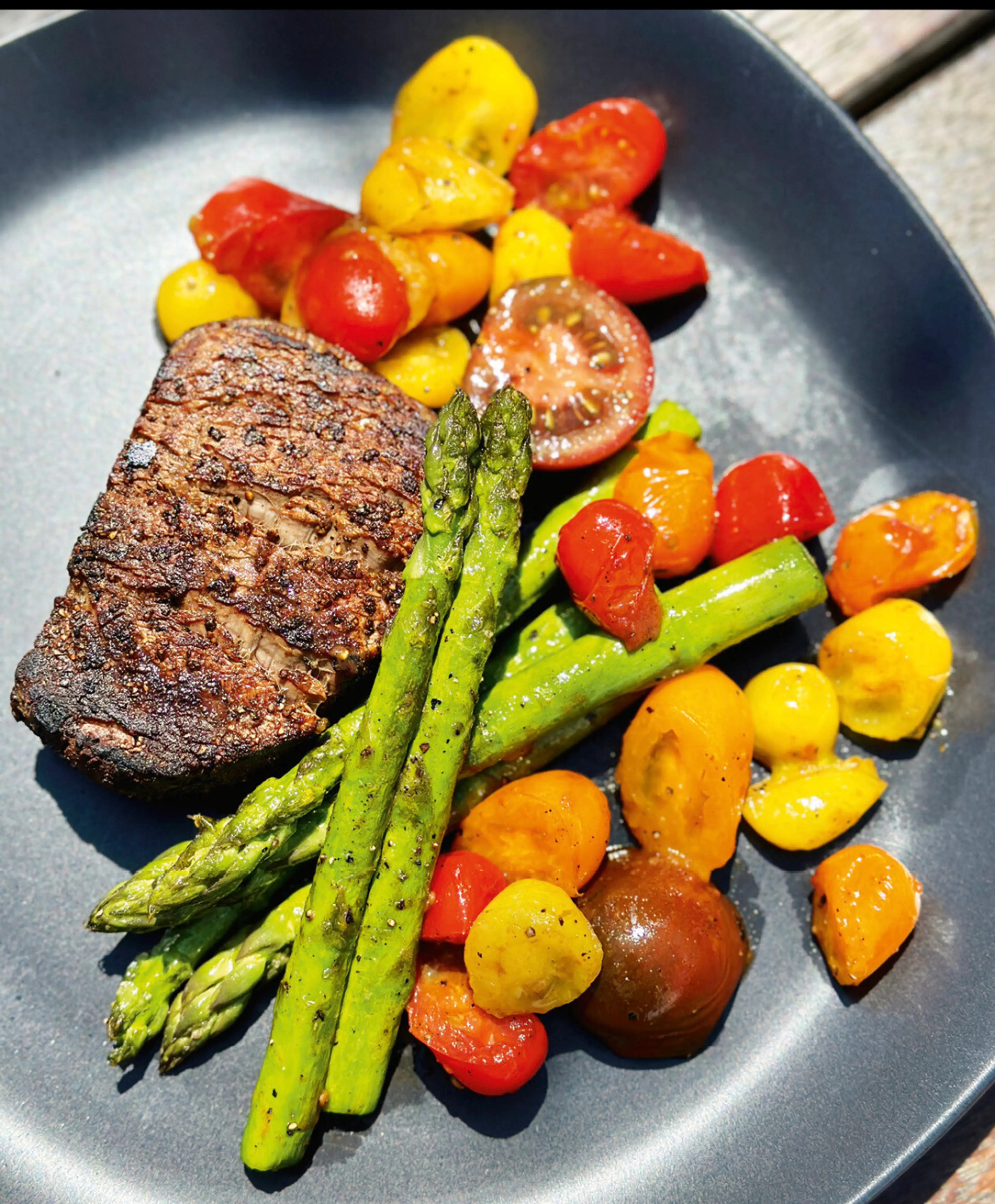 Eye-Fillet Pepper Steak with Asparagus and Balsamic Rainbow