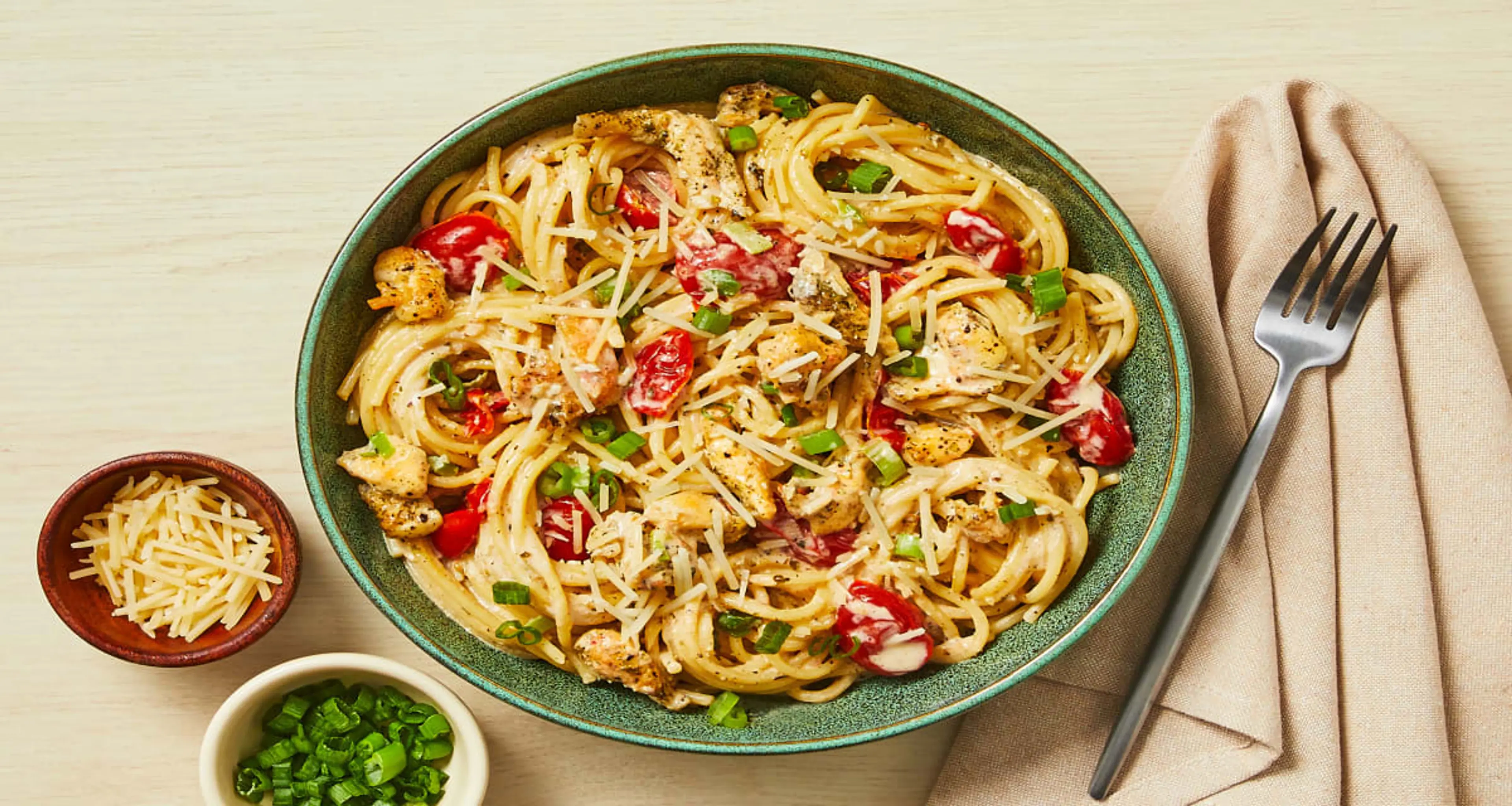 Che Buono Chicken Spaghetti with Grape Tomatoes & Italian He