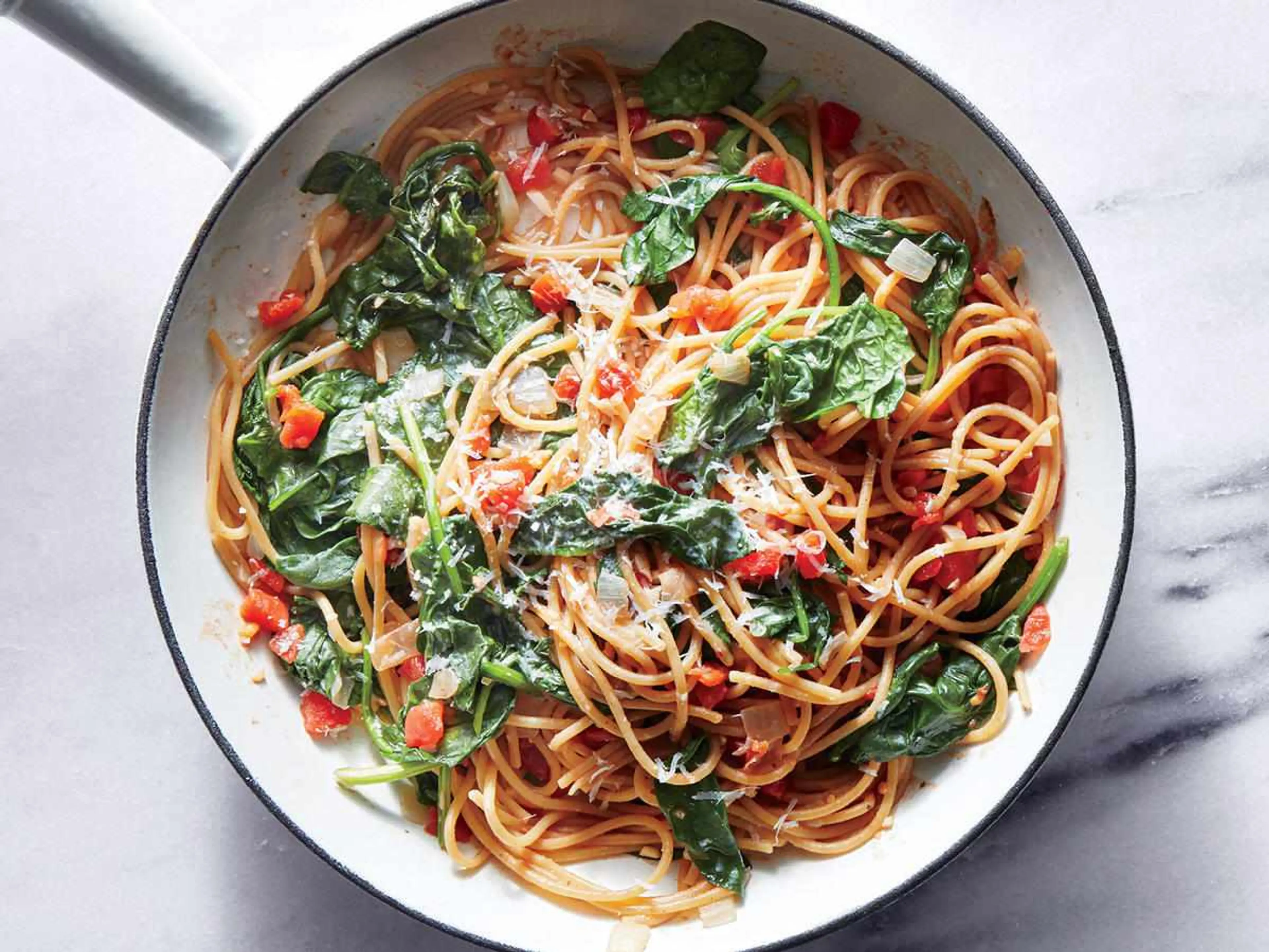 One-Pot Pasta With Spinach & Tomatoes