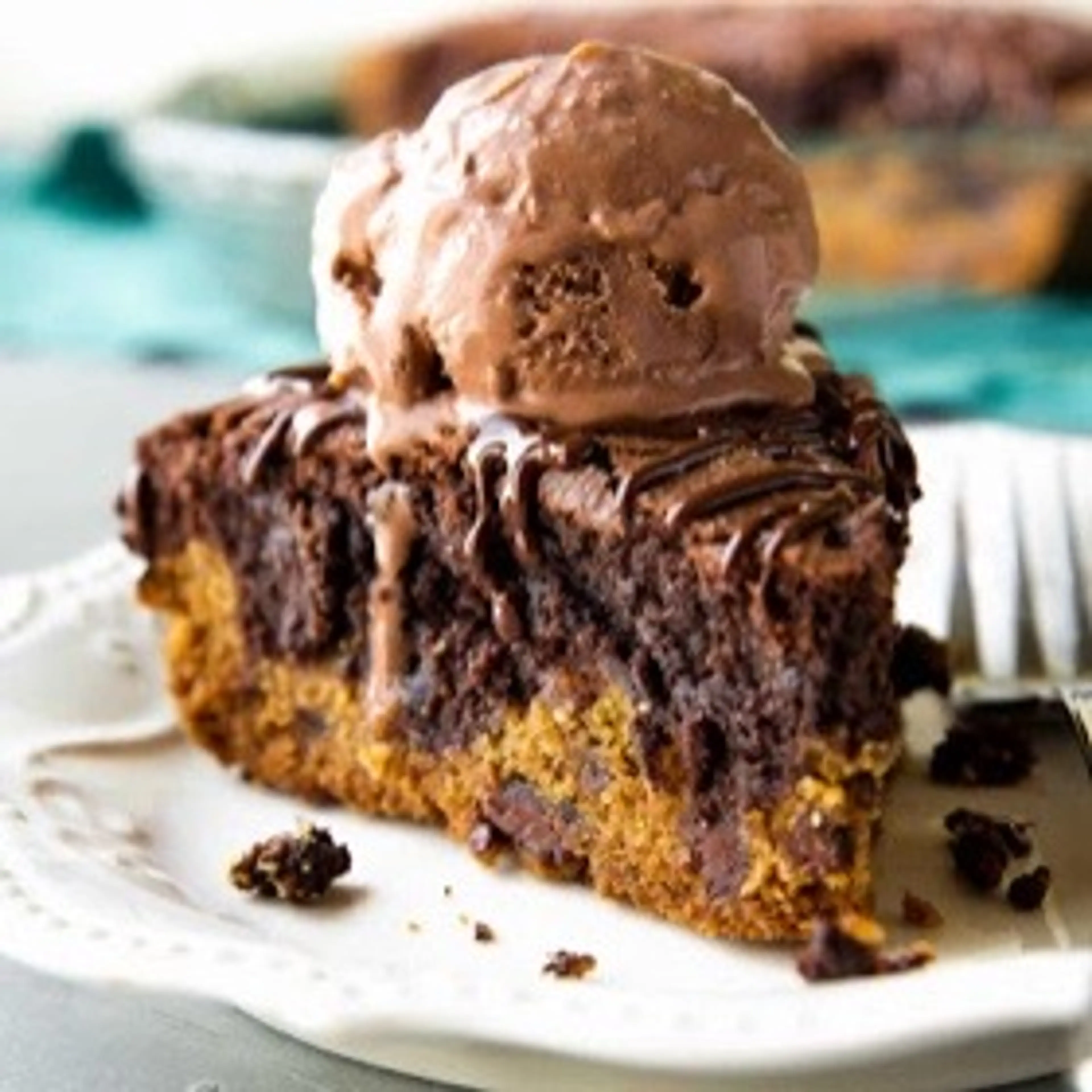 Brookie Pie (Cookie & Brownie Pie)