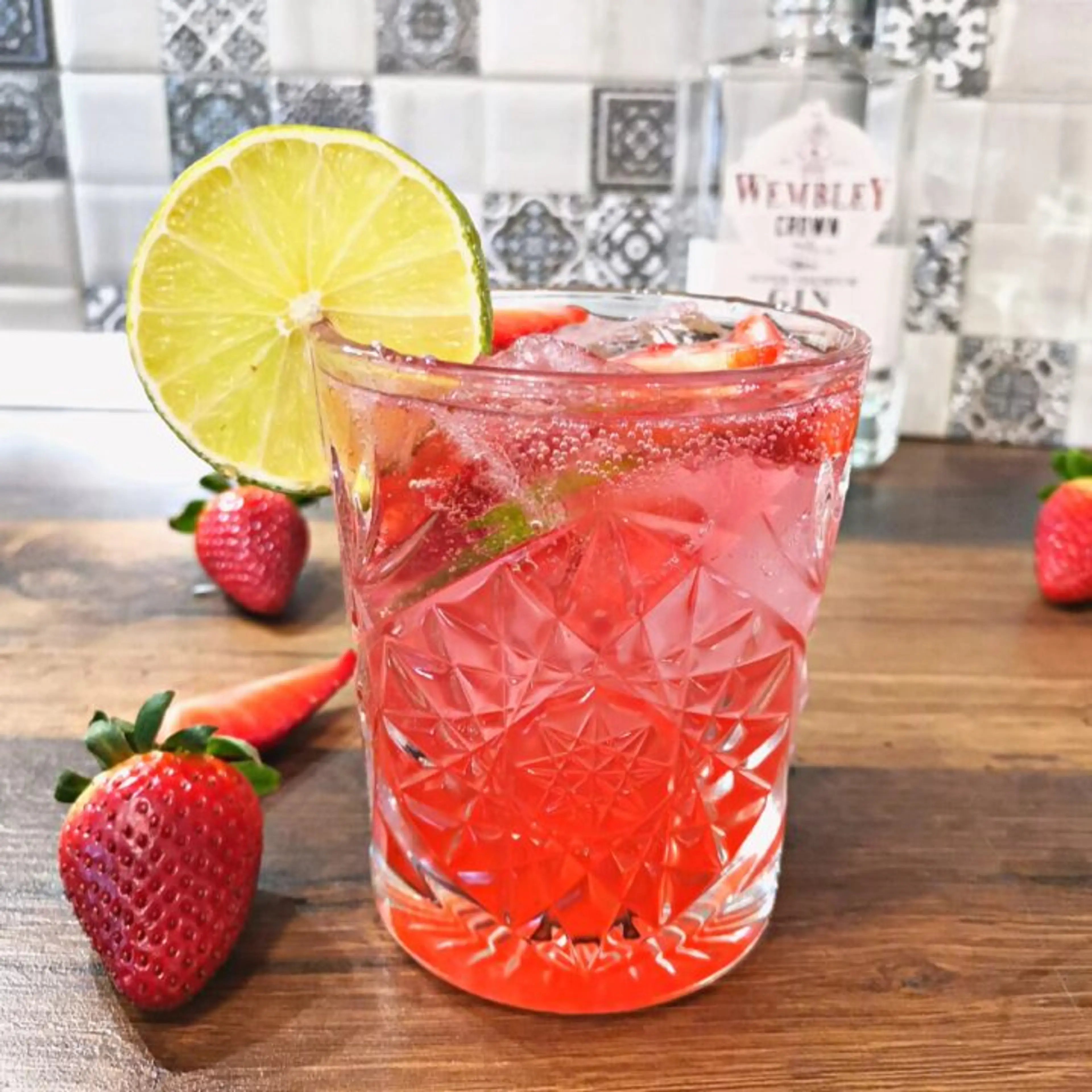Strawberry Gin Smash Cocktail Recipe
